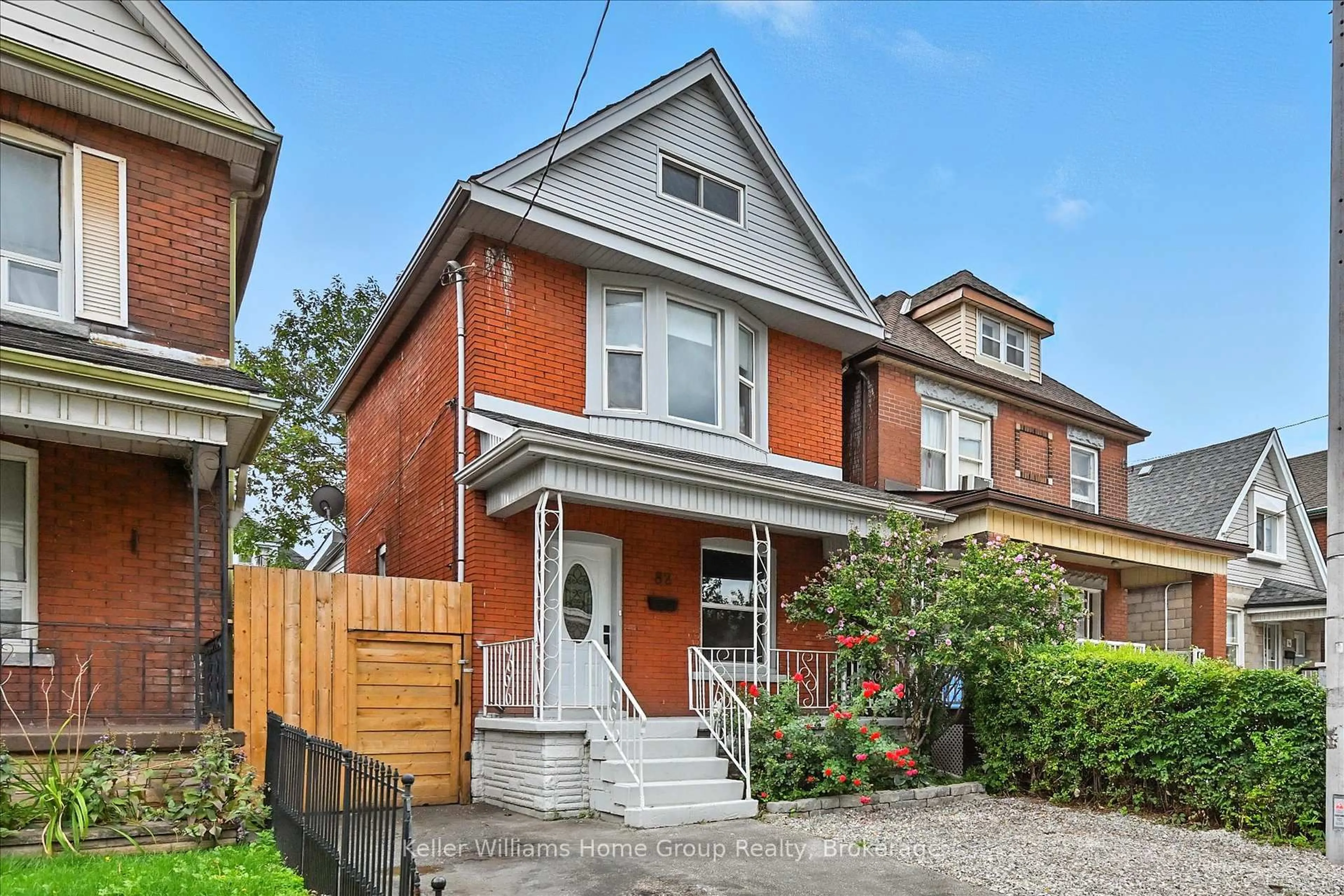 Home with brick exterior material, street for 82 Rosemont Ave, Hamilton Ontario L8L 2M5