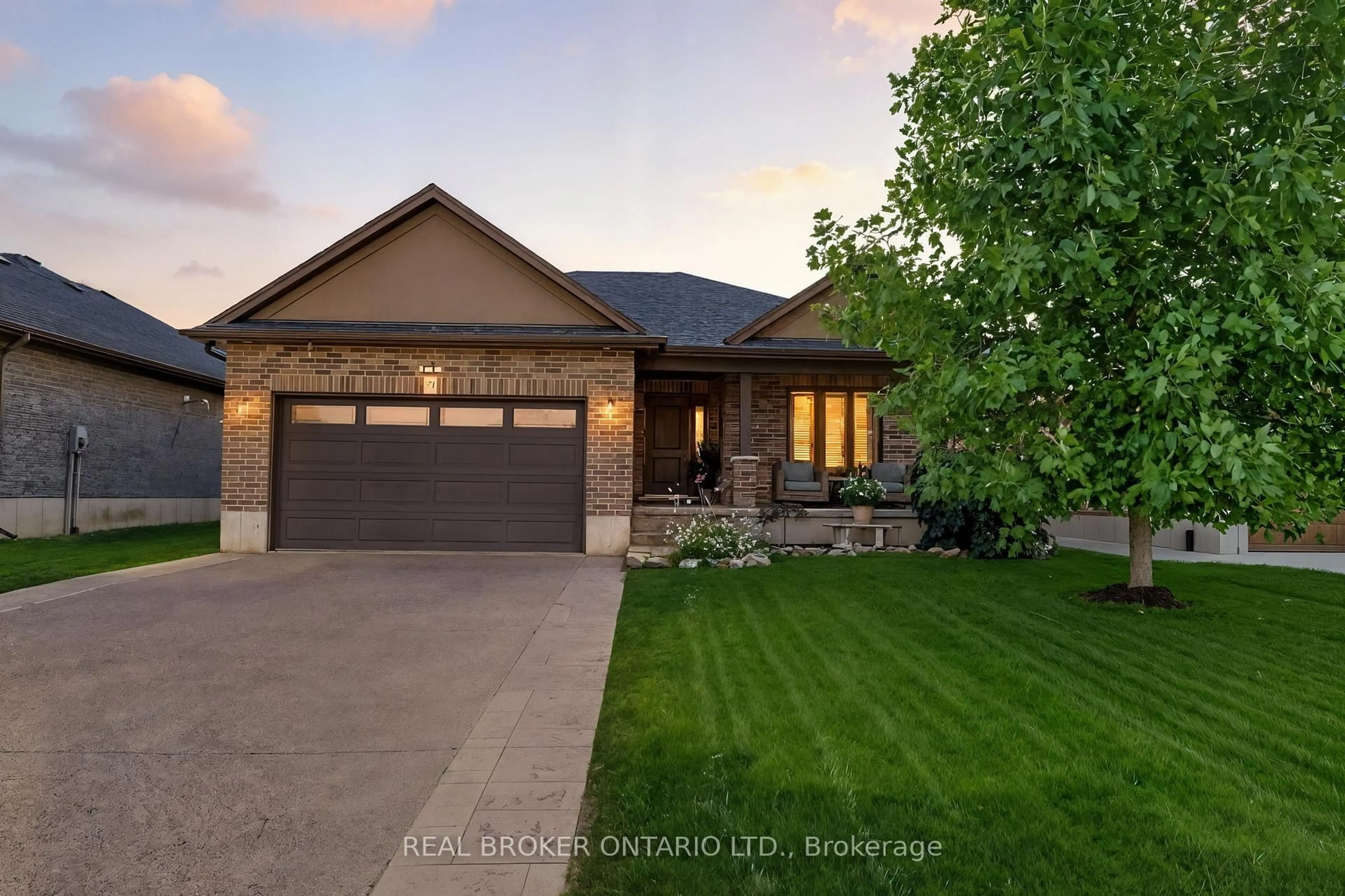 Home with brick exterior material, street for 304 Courtland St, Norfolk Ontario N4B 0A8