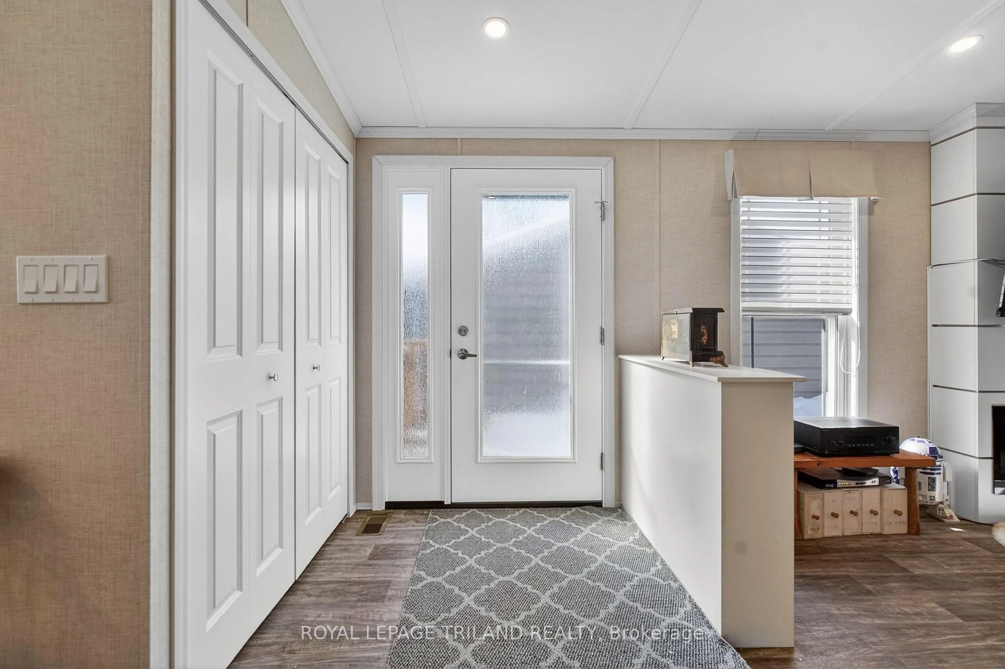 Indoor entryway for 22790 Amiens Rd #56, Middlesex Centre Ontario N0L 1R0