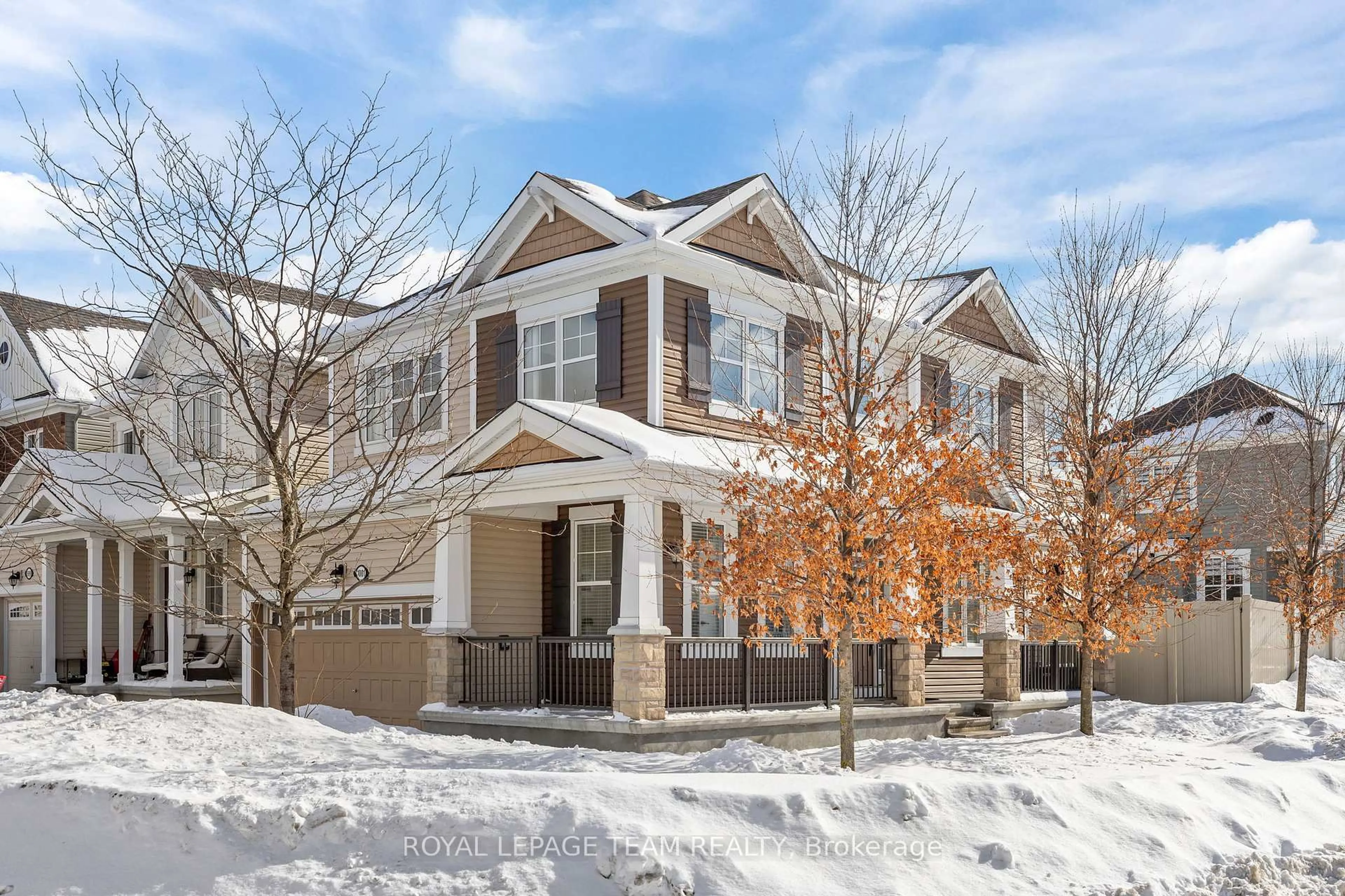 Home with brick exterior material, street for 1001 Shimmerton Circ, Ottawa Ontario K2M 0L4