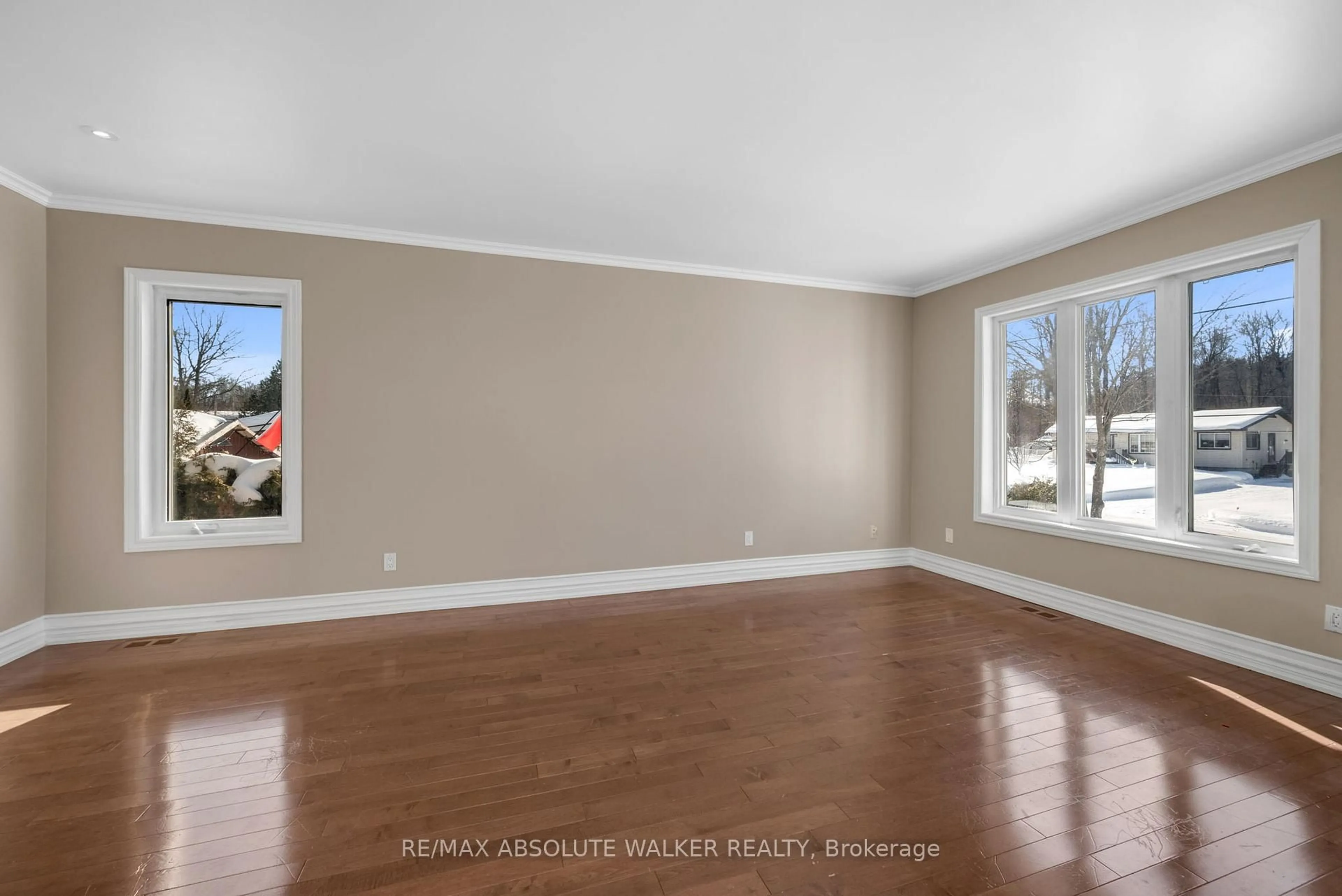A pic of a room for 1095 Morin Rd, Ottawa Ontario K4C 1A5