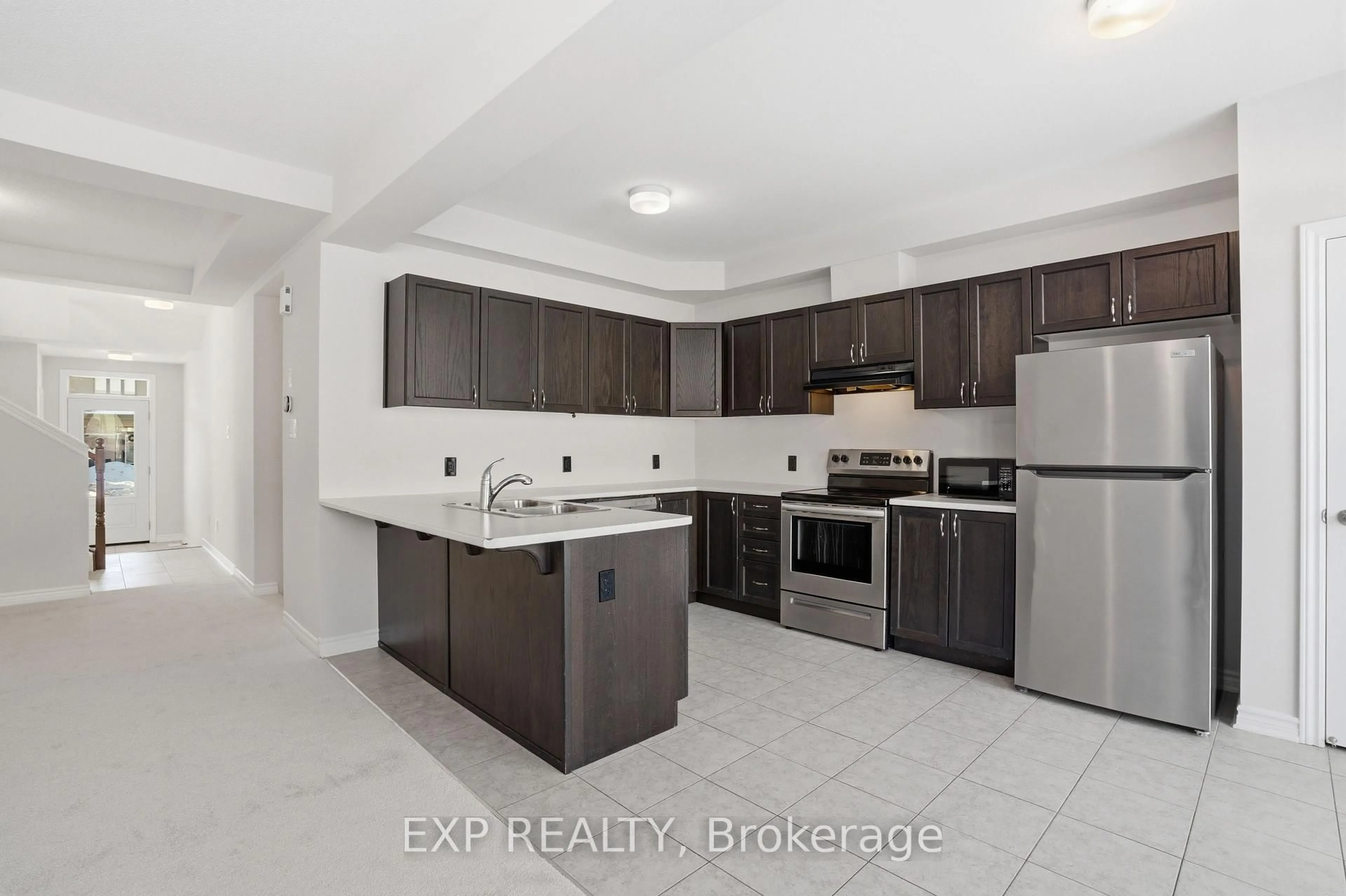 Unknown for 714 Derreen Ave, Ottawa Ontario K2S 2Y7