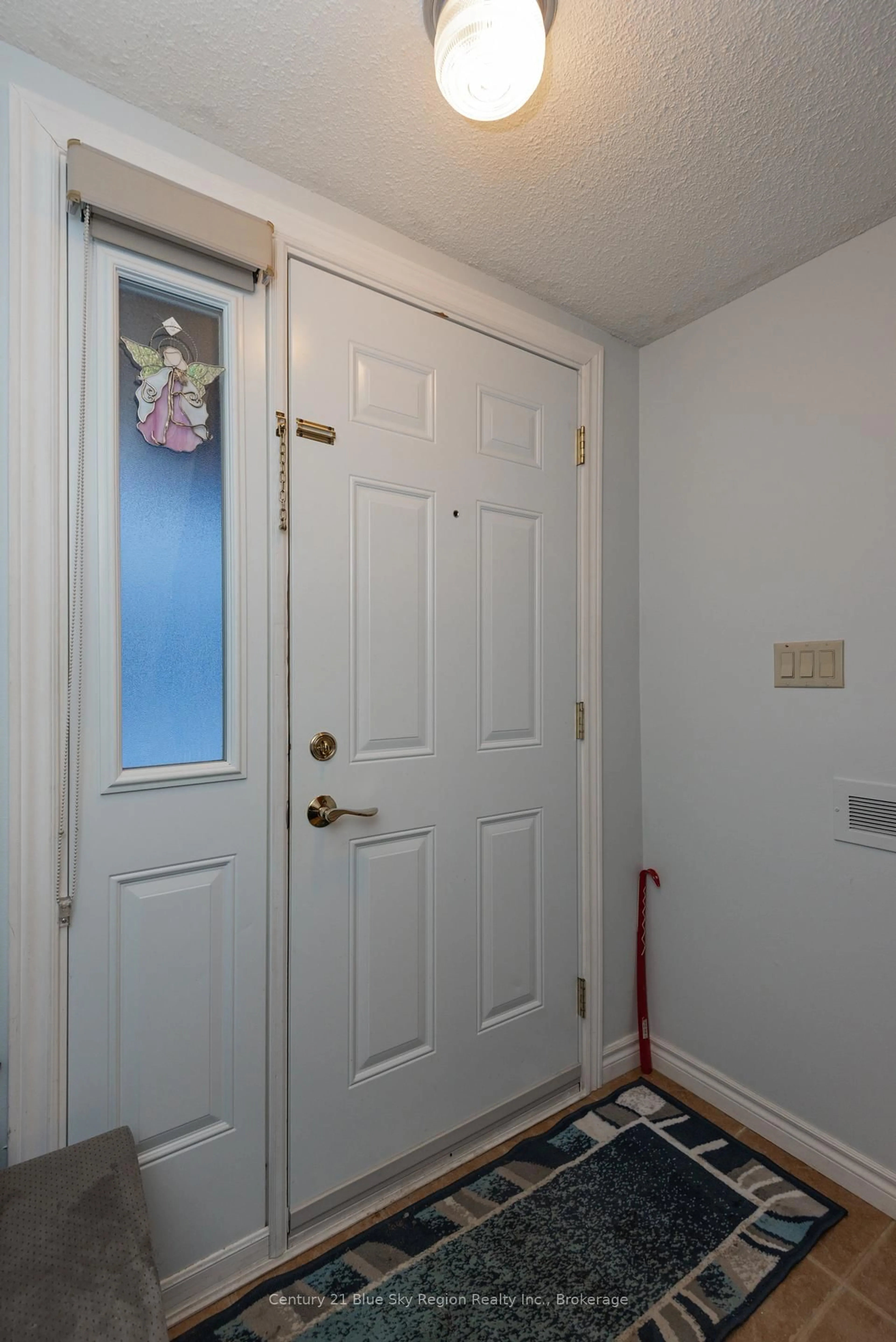 Indoor entryway for 450 Lakeshore Dr #C1, North Bay Ontario P1A 2E1