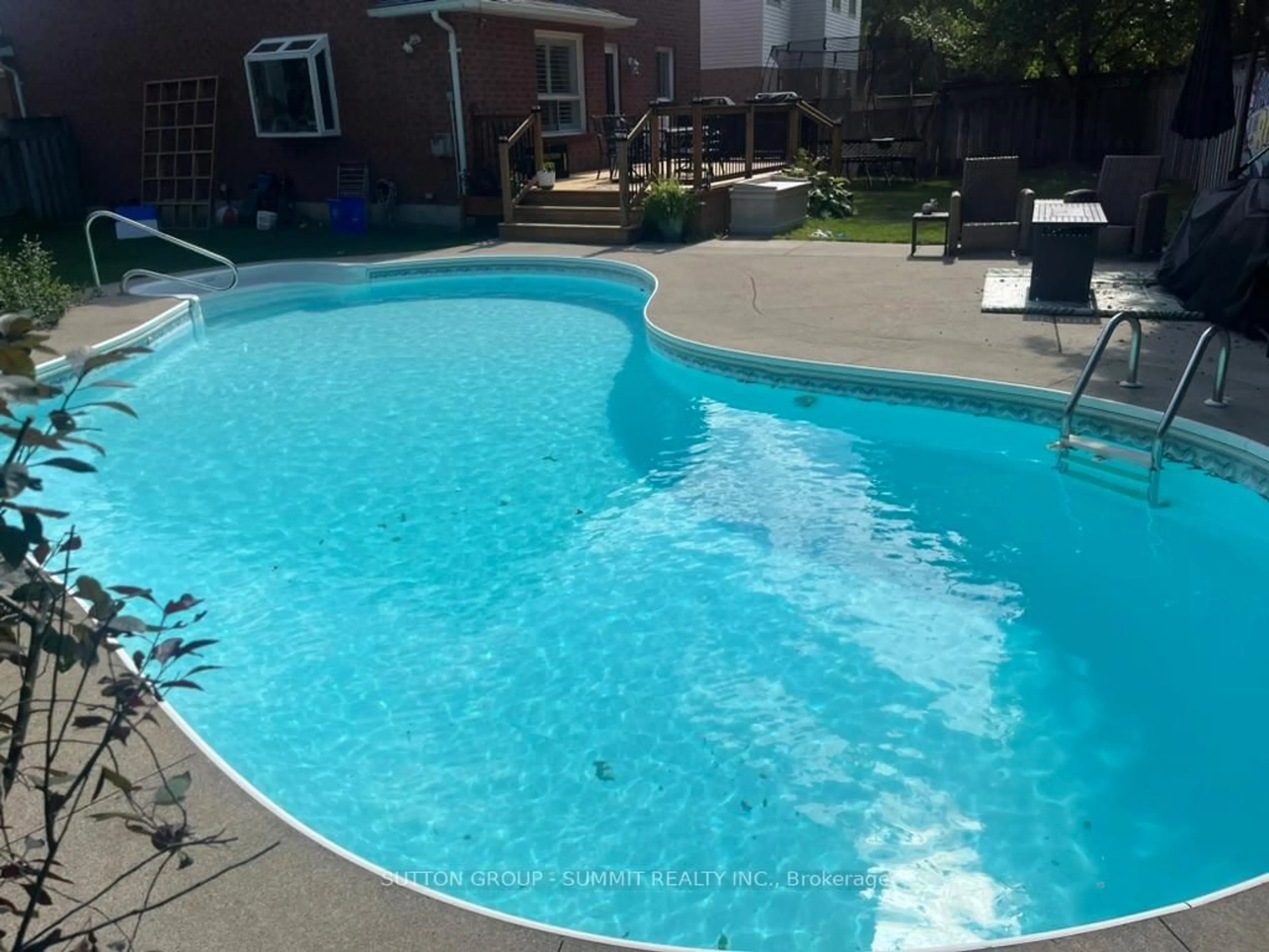 Pool for 95 Ryans Way, Hamilton Ontario L8B 0P3