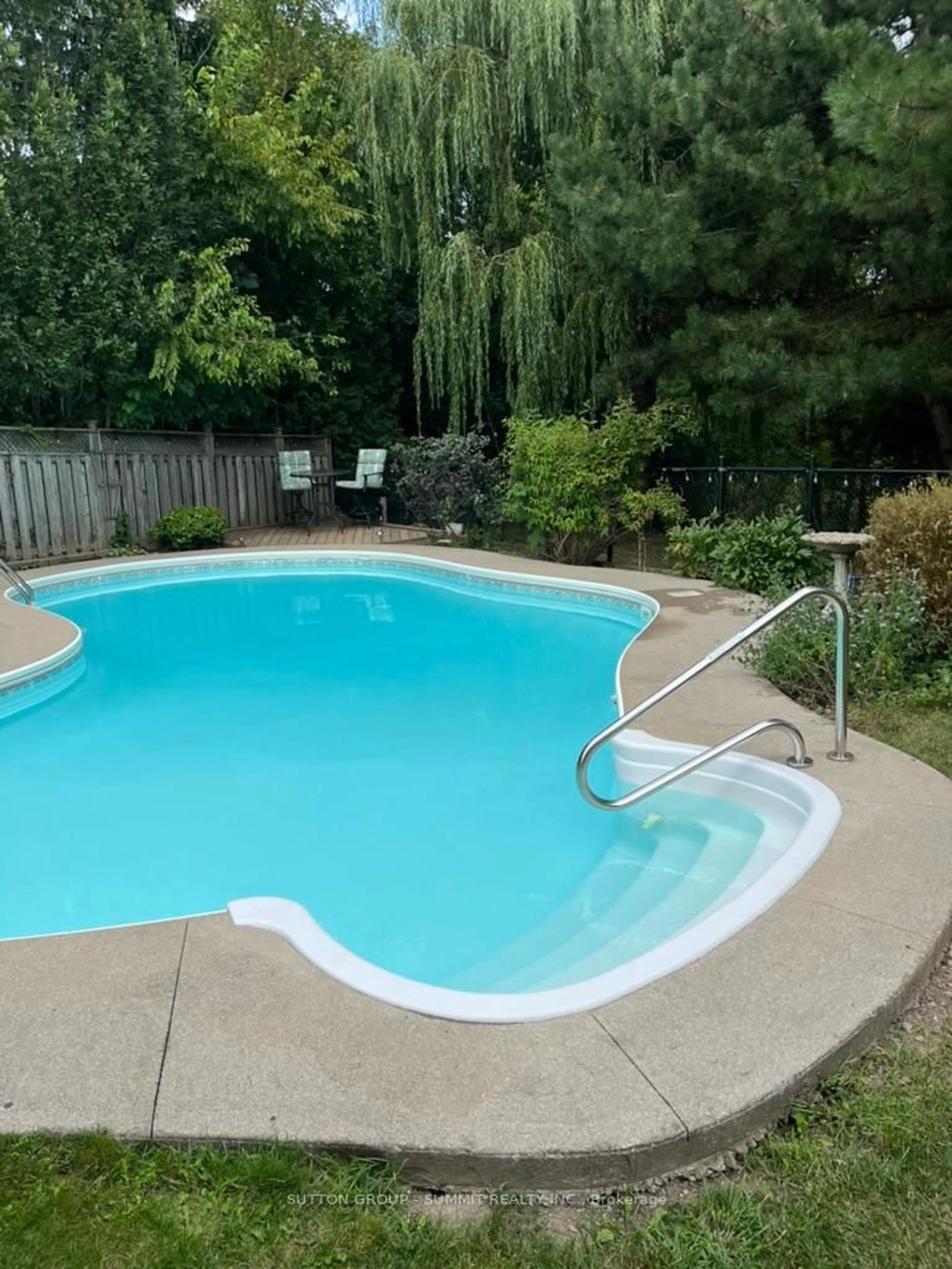Pool for 95 Ryans Way, Hamilton Ontario L8B 0P3