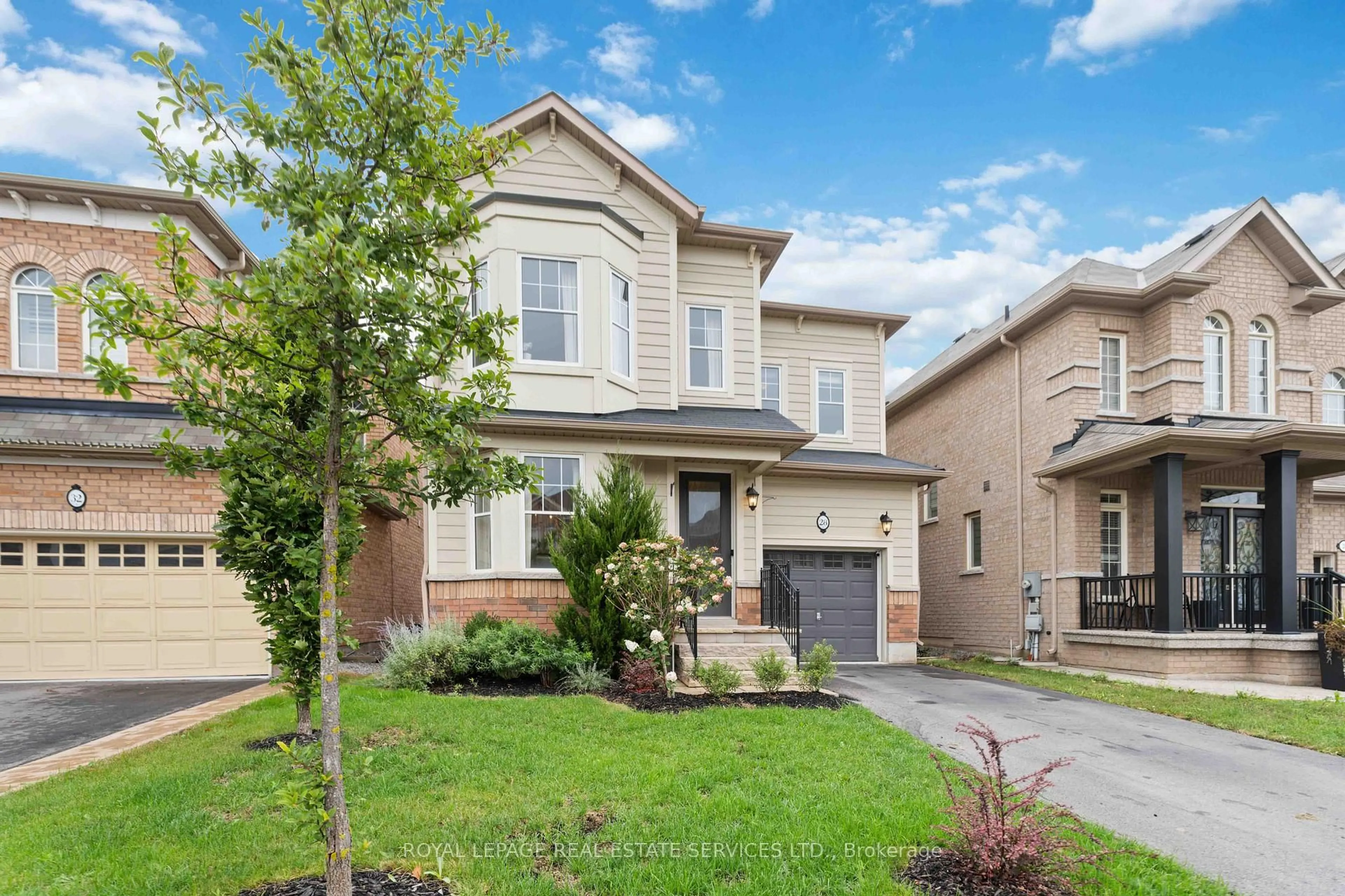 Home with brick exterior material, street for 28 Babcock St, Hamilton Ontario L8B 0S6