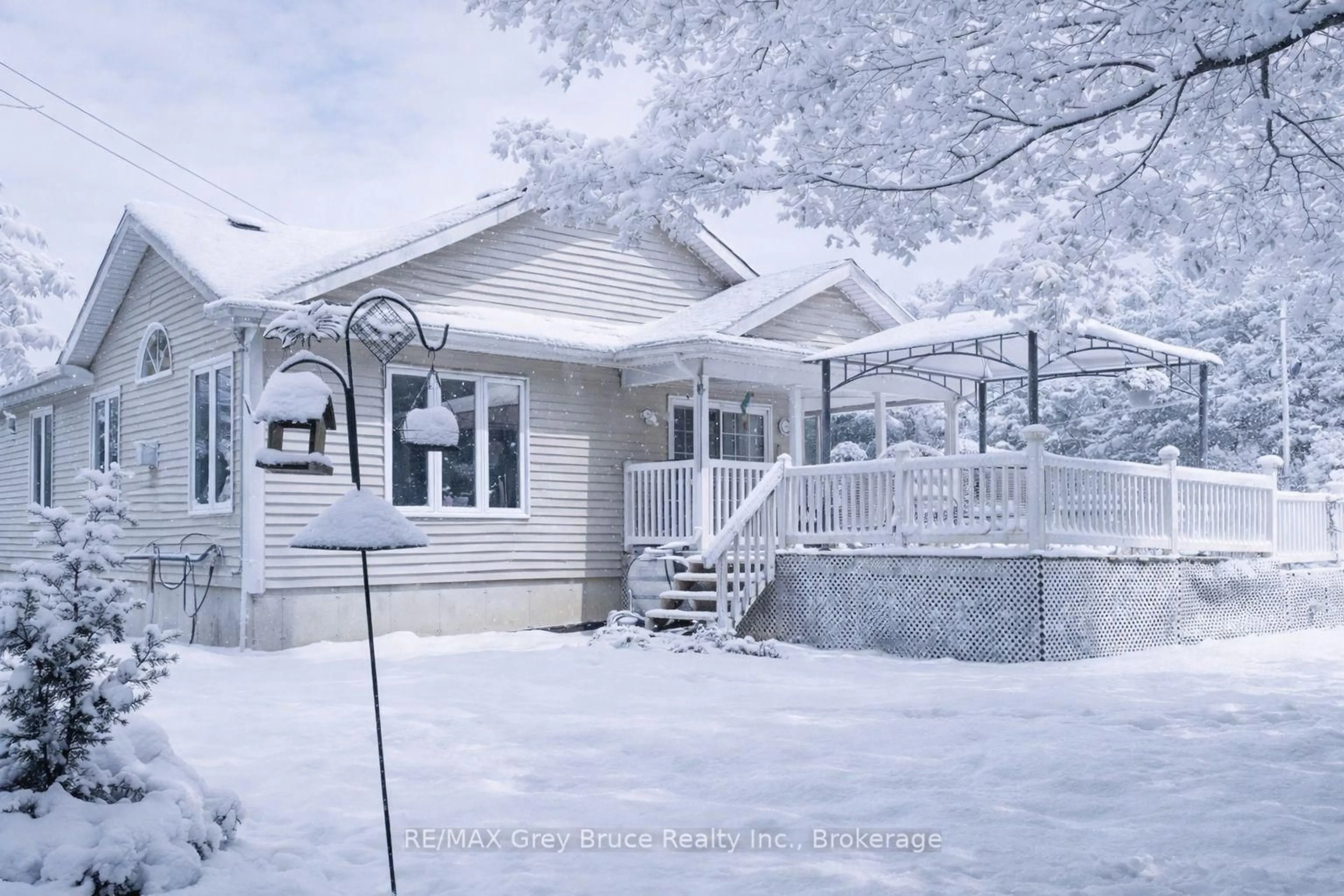 Unknown for 720291 20 Sdrd, Chatsworth Ontario N0H 1R0