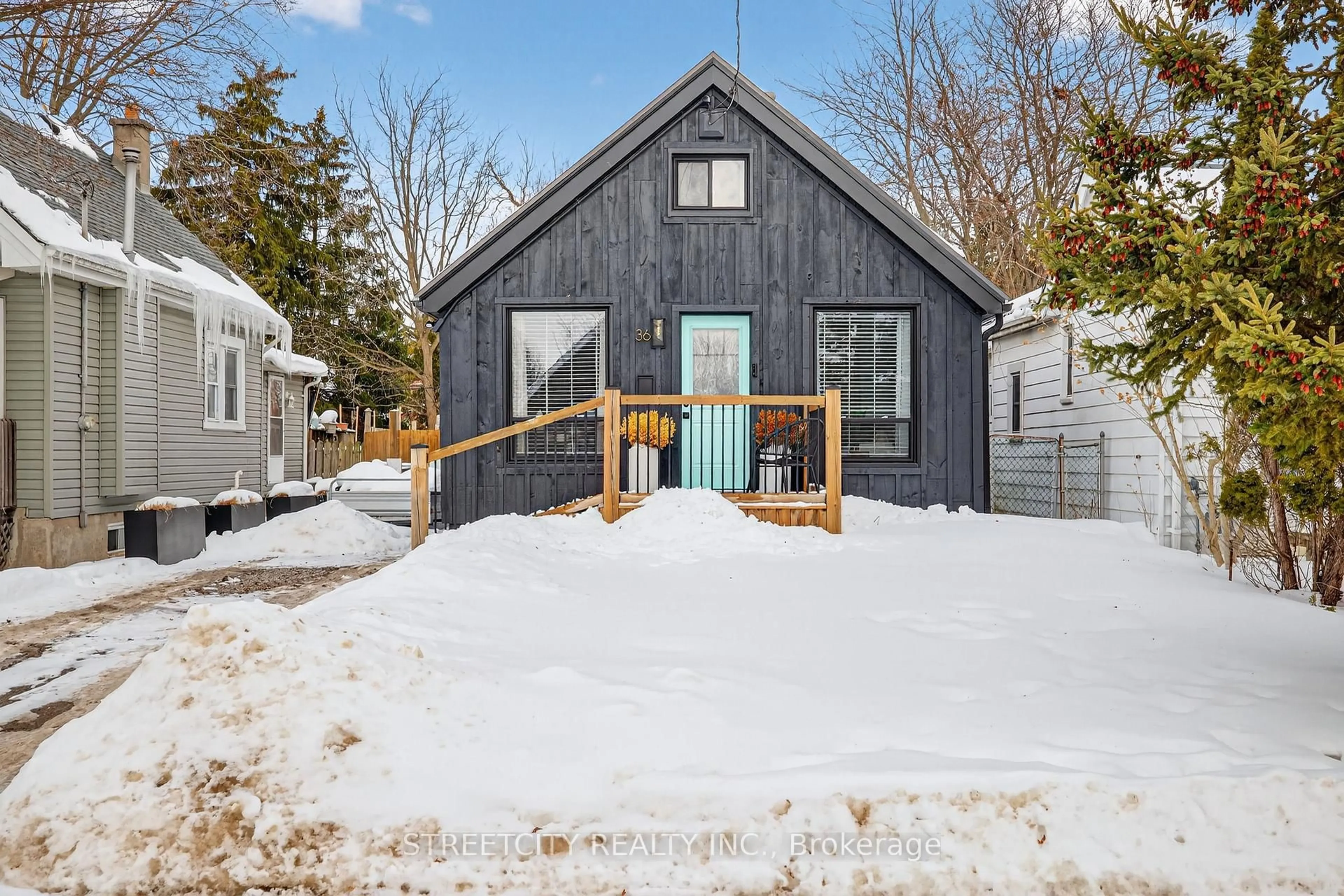 Shed for 36 Langarth St, London South Ontario N6J 1P2