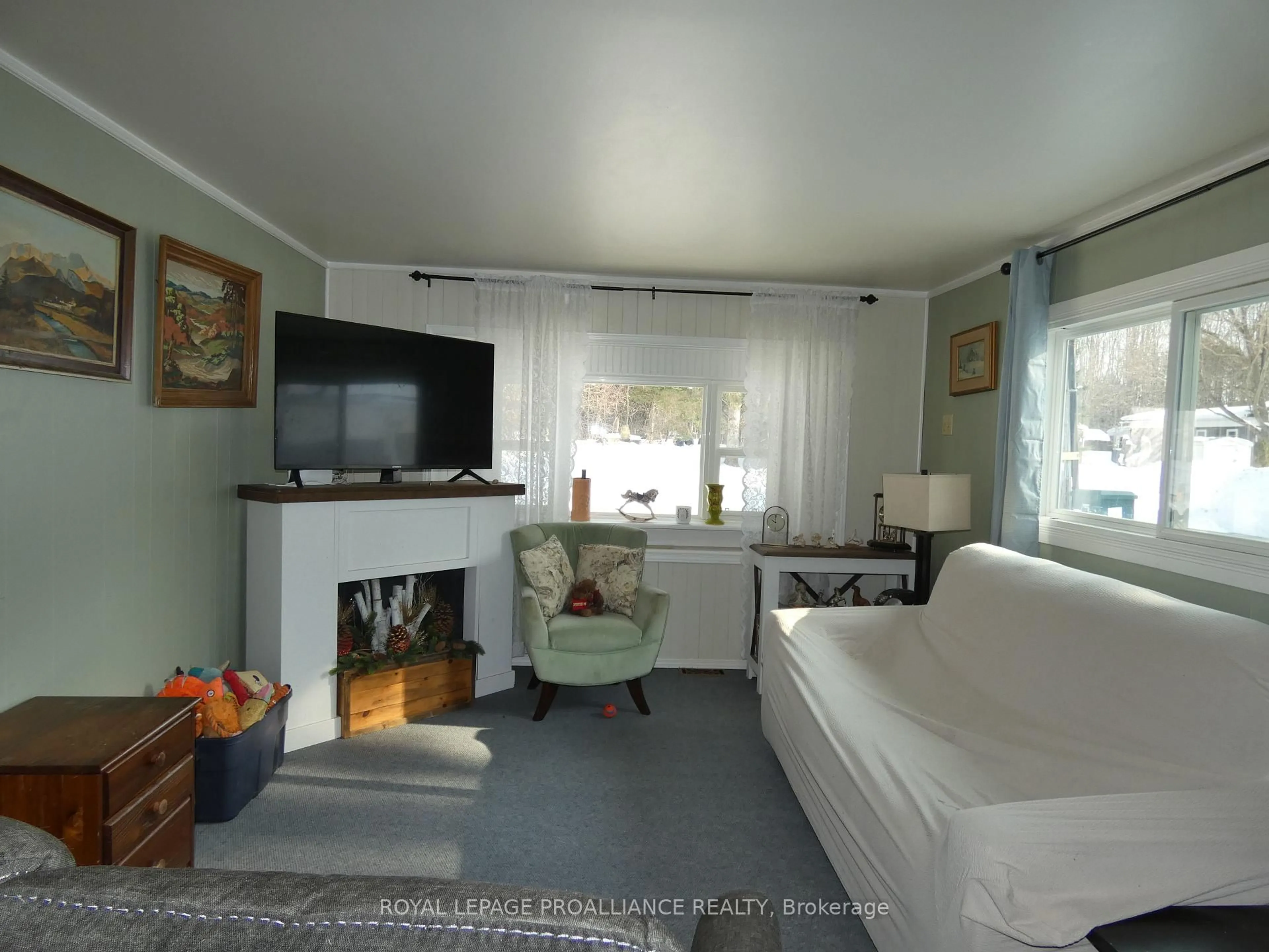 Living room with furniture, unknown for 1645 County Road 42 Rd #21, Rideau Lakes Ontario K0G 1E0