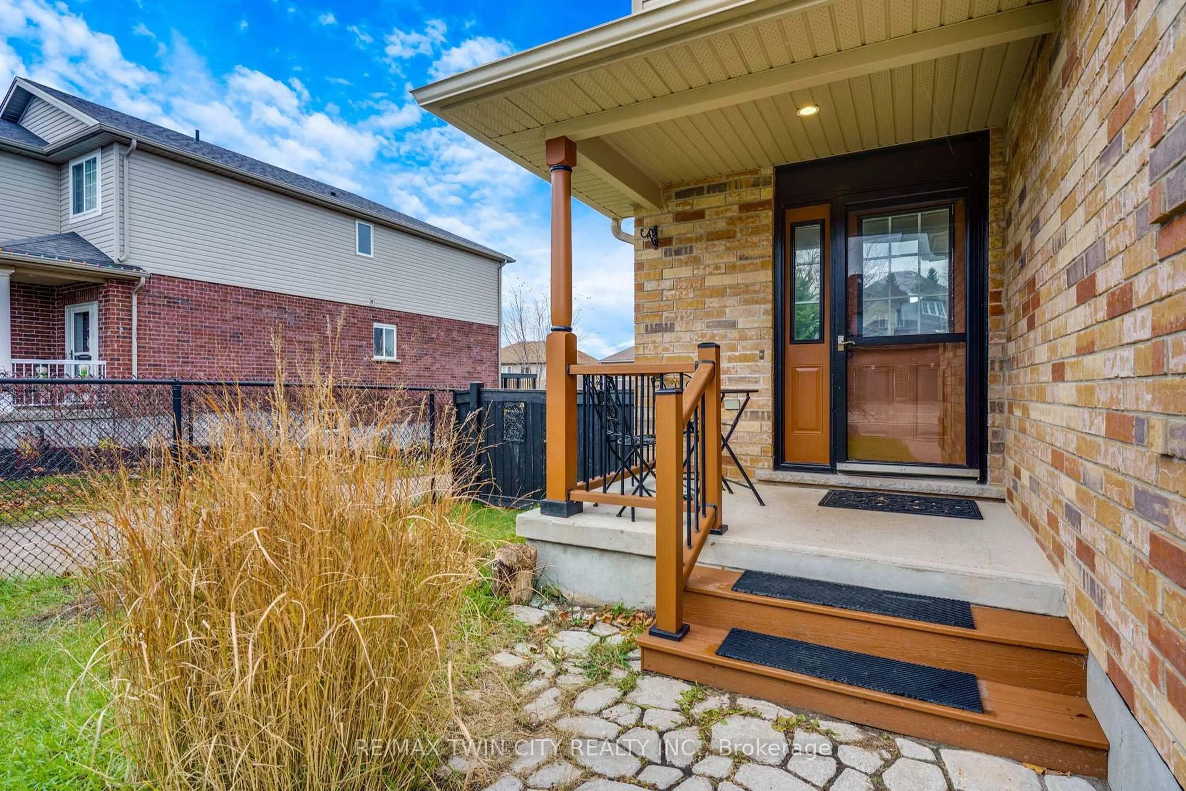 Unknown for 139 FERRIS Dr, Wellesley Ontario N0B 2T0