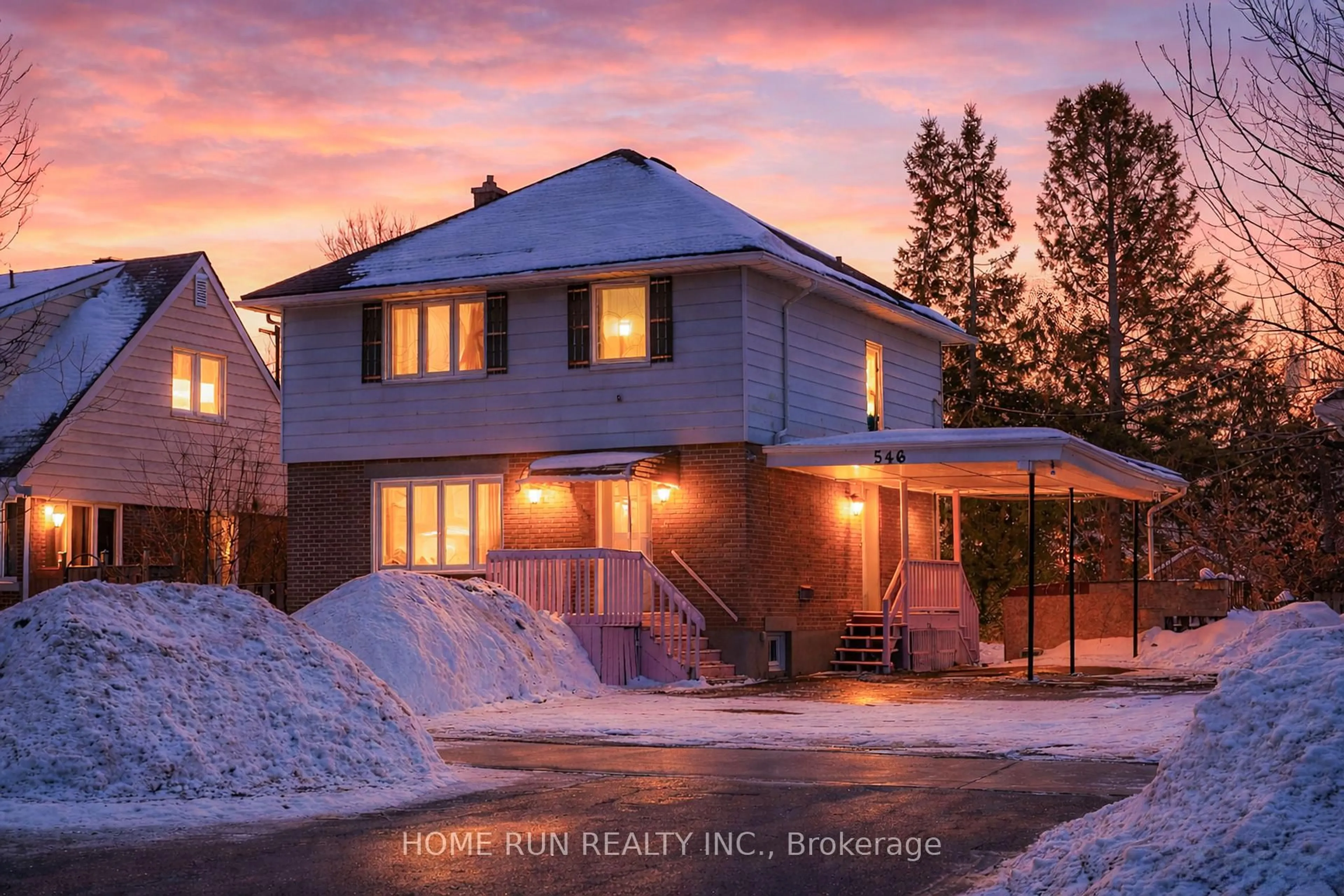 Unknown for 546 Donald St, Ottawa Ontario K1K 1L7