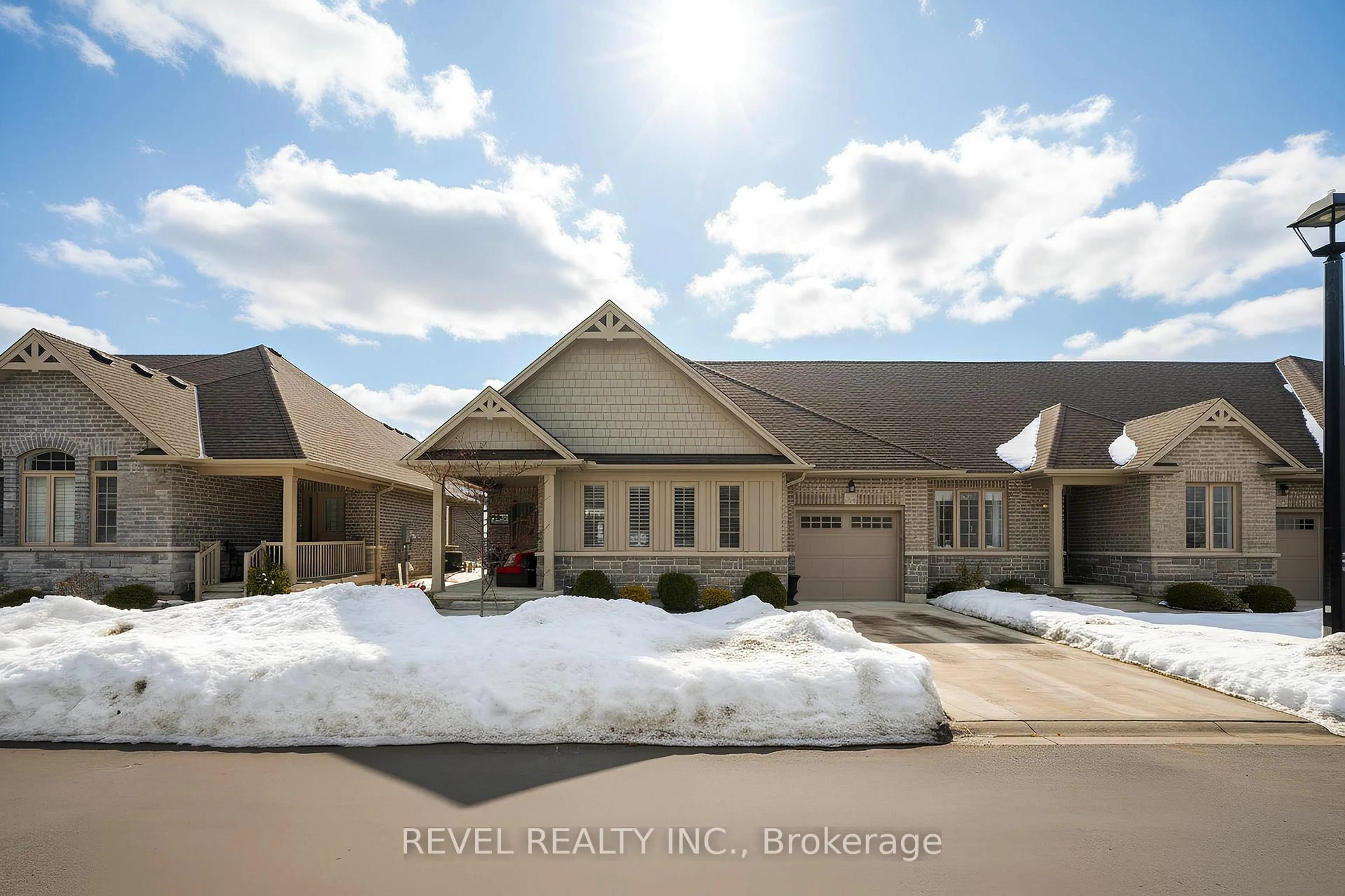 Unknown for 261 Schooner Dr, Norfolk Ontario N0A 1N0