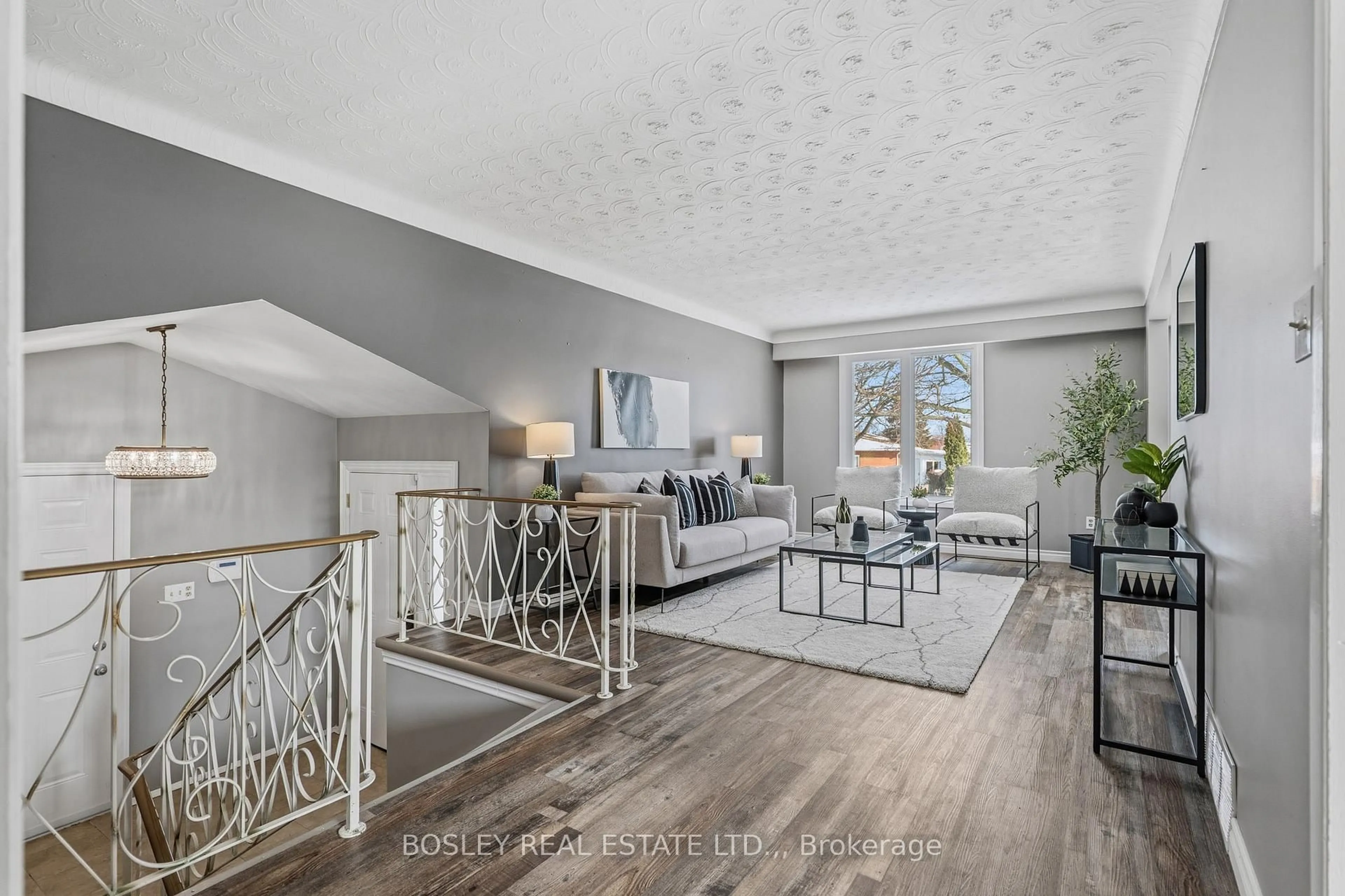 Unknown for 17 Adel Dr, St. Catharines Ontario L2M 6N3