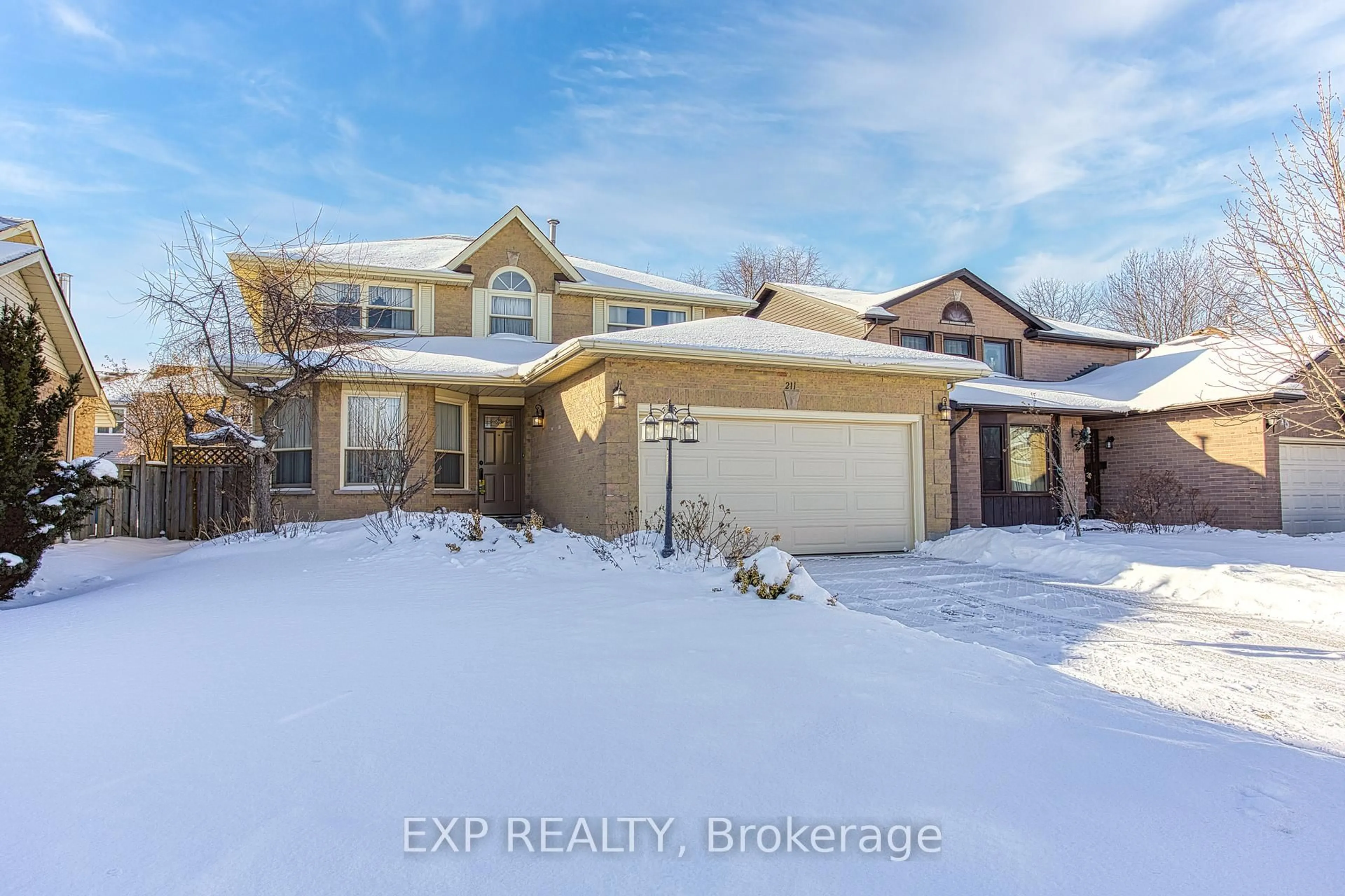 A pic from outside/outdoor area/front of a property/back of a property/a pic from drone, street for 211 Rushdale Dr, Hamilton Ontario L8W 2Z5