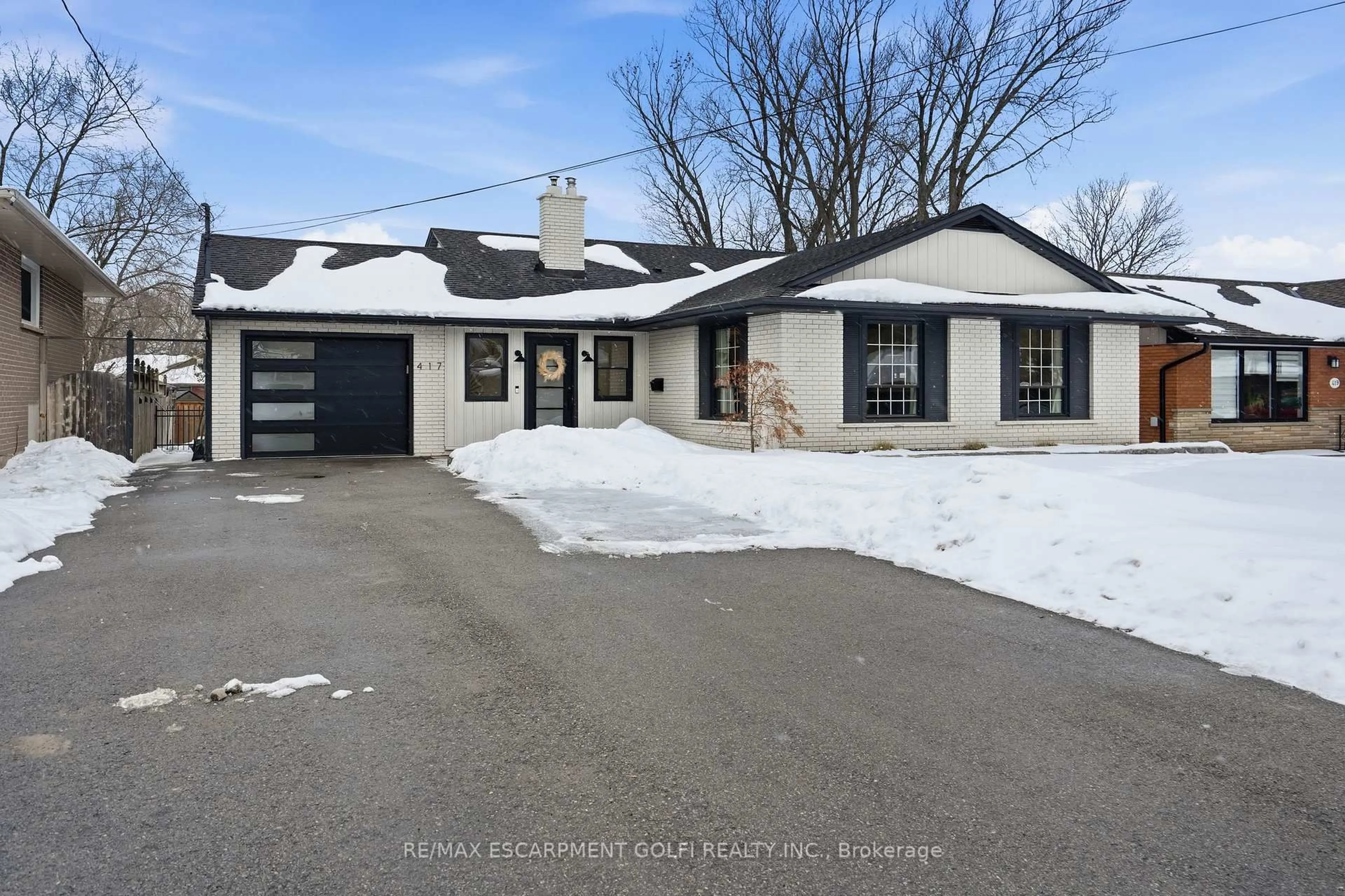 Unknown for 417 Elizabeth St, Grimsby Ontario L3M 3K9