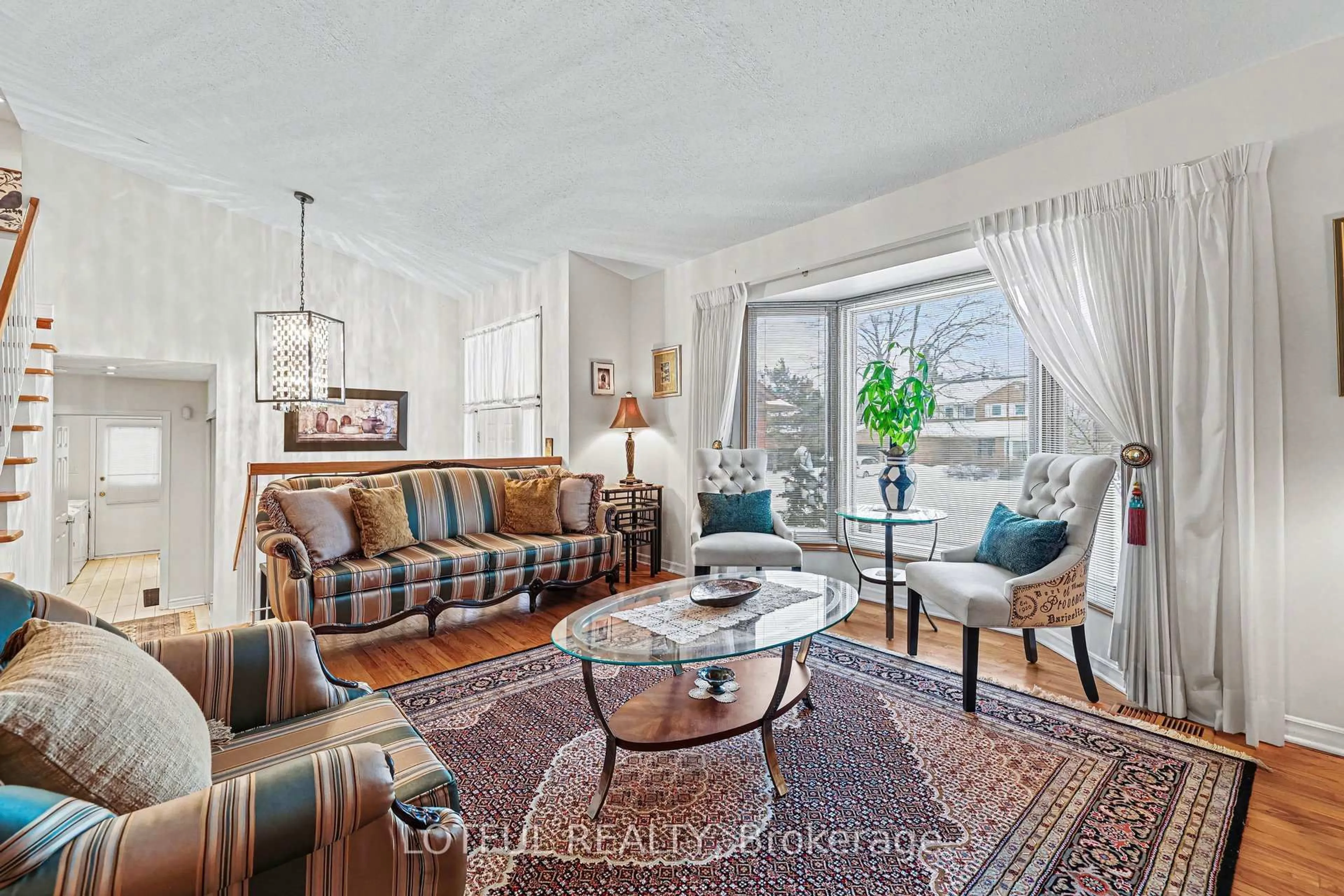 Living room with furniture, unknown for 41 Pattermead Cres, Ottawa Ontario K1V 0A1