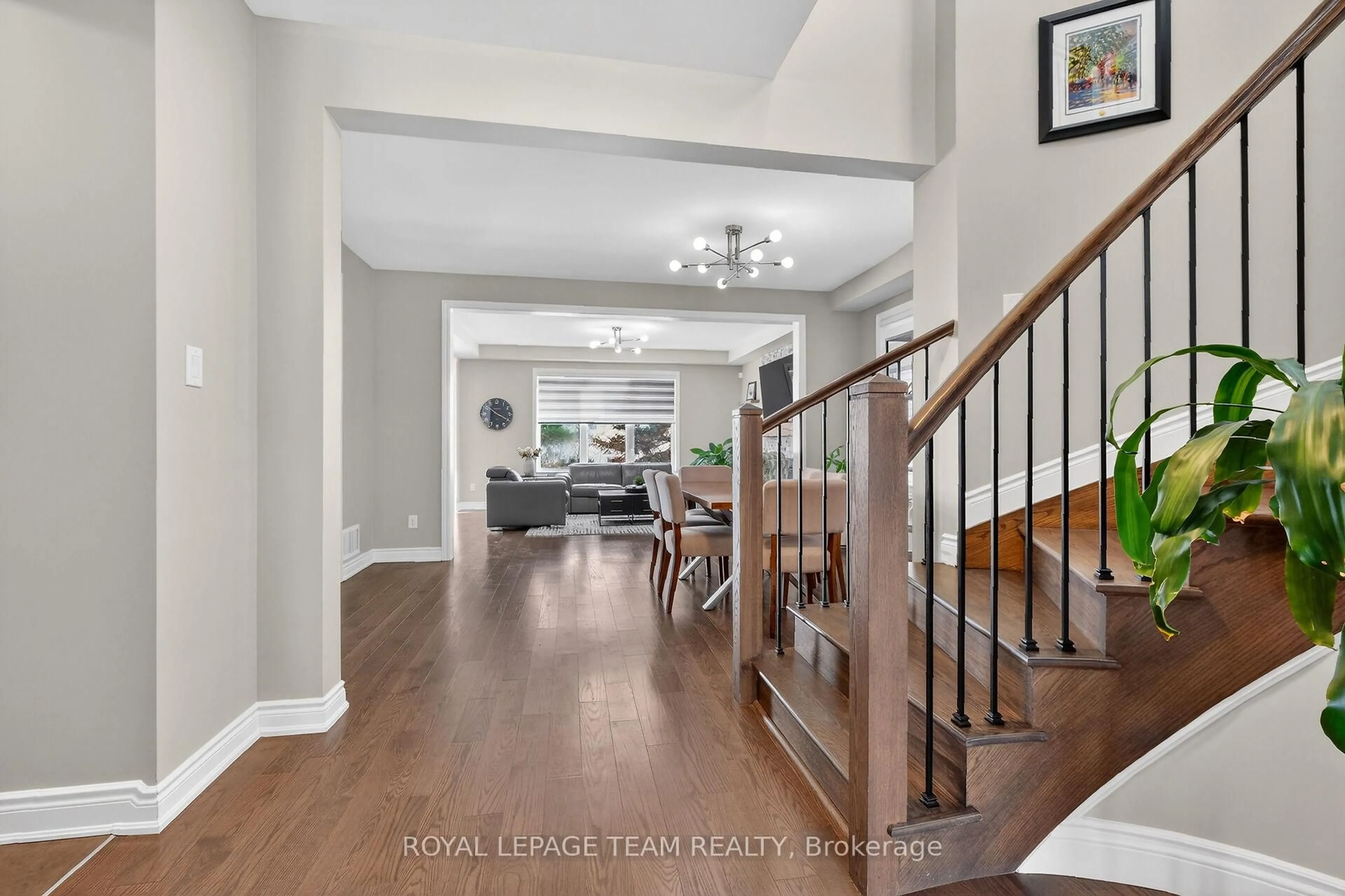 Unknown for 326 Eucalyptus Circ, Ottawa Ontario K2S 1B9