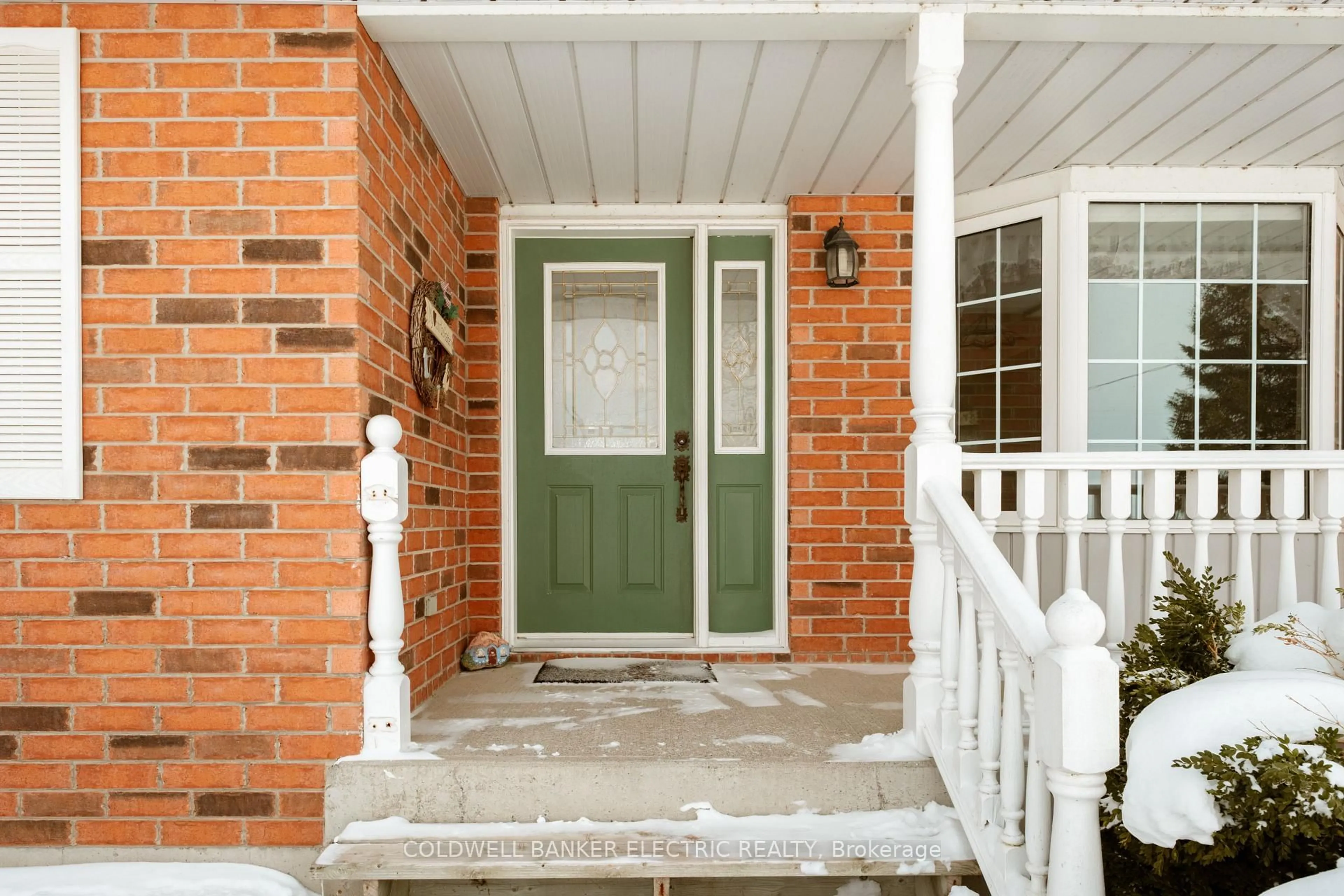 Indoor entryway for 538 Portage Rd, Kawartha Lakes Ontario K0M 2B0