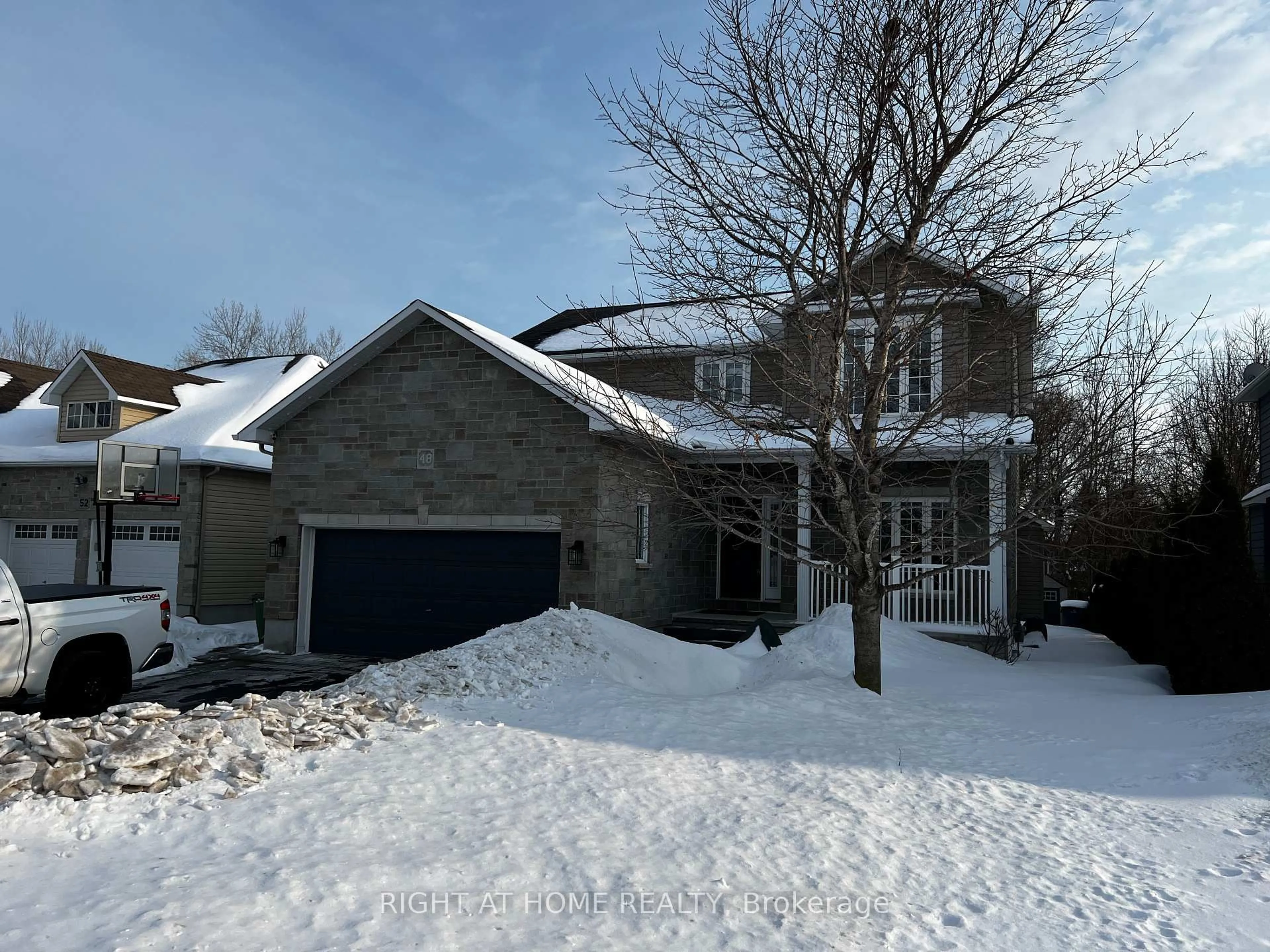 A pic from outside/outdoor area/front of a property/back of a property/a pic from drone, street for 48 Station Tr, Russell Ontario K4R 0A3