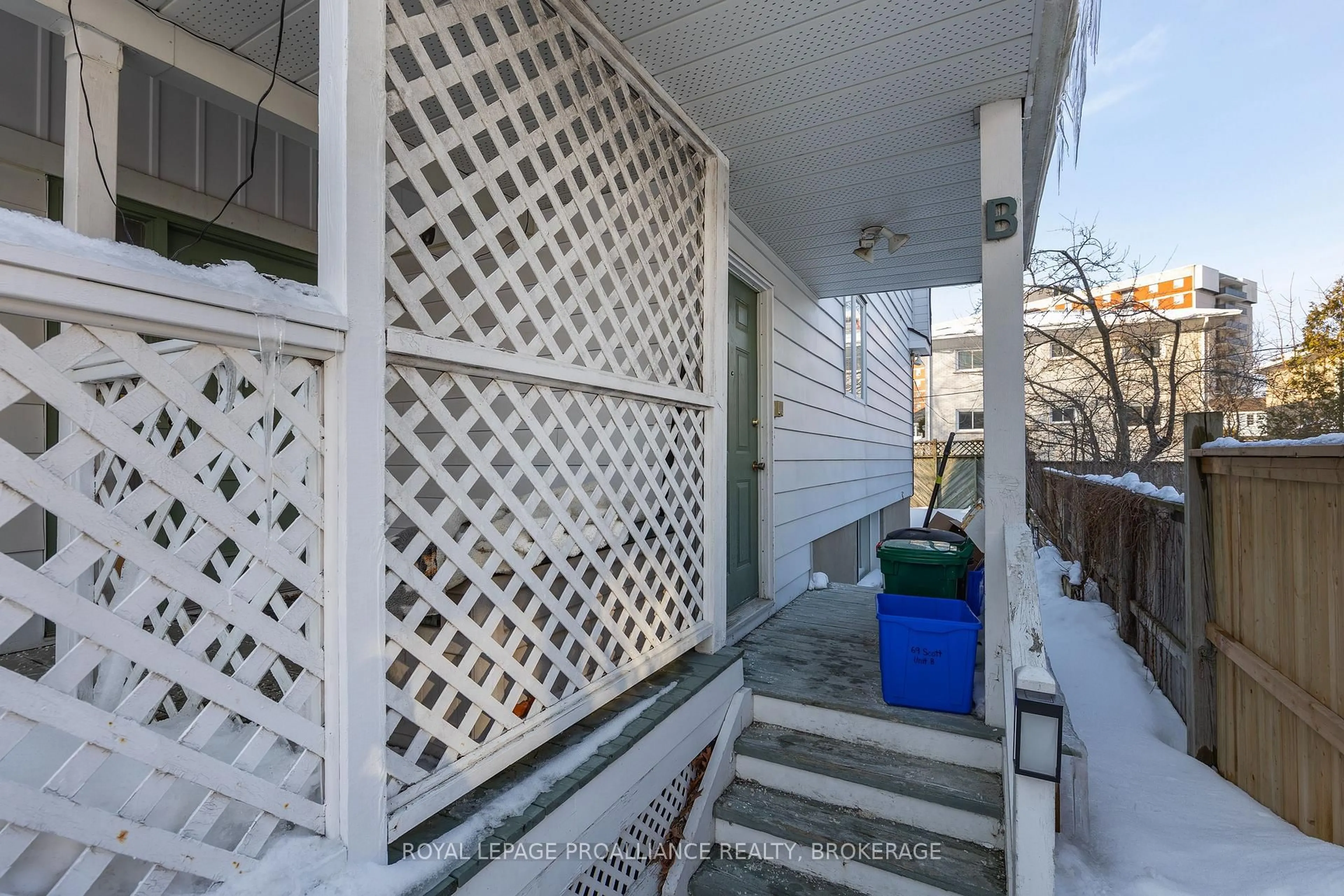 Patio, street for 69 Scott St, Kingston Ontario K7L 1L6