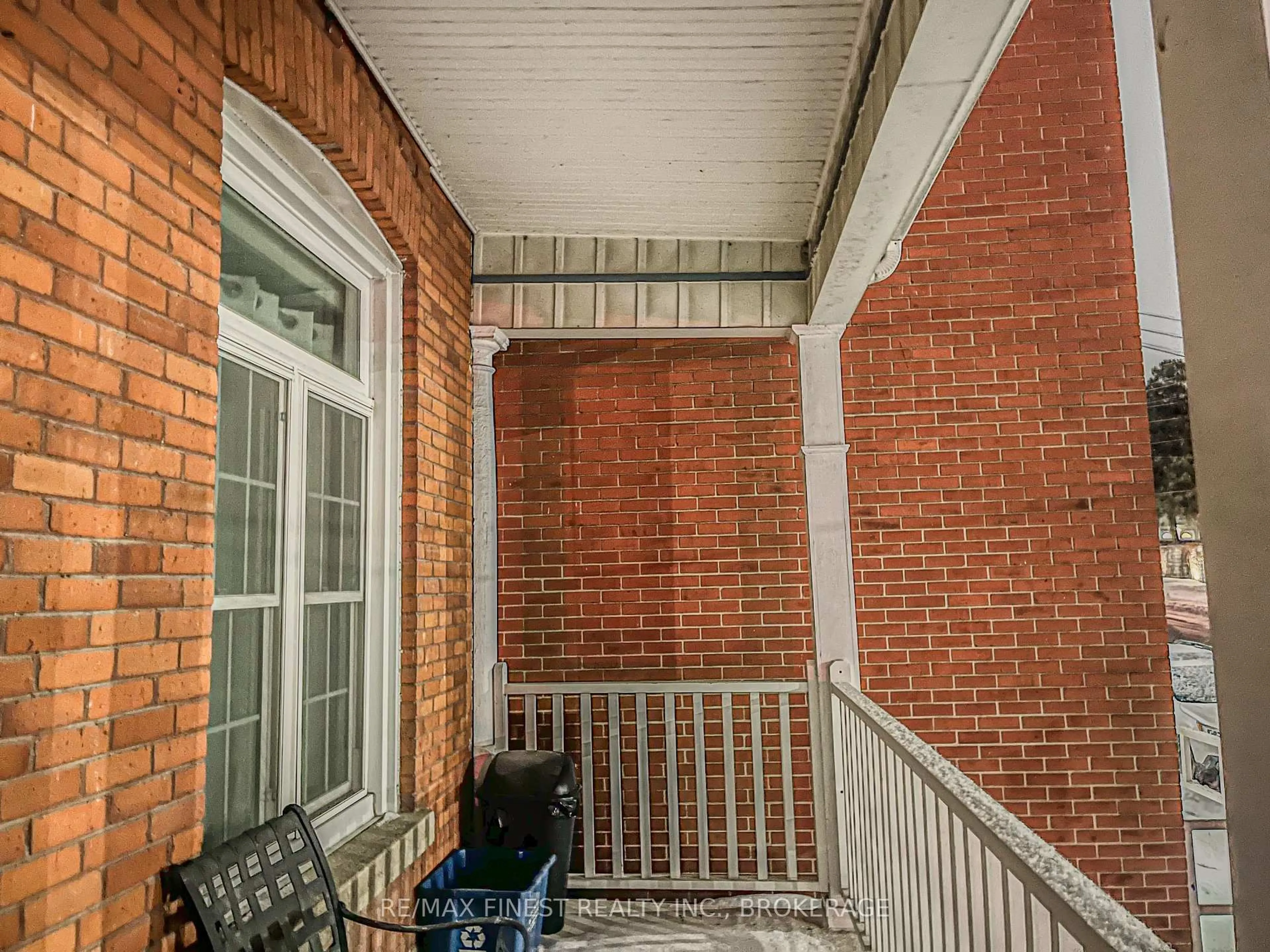 Unknown for 166 Queen St, Kingston Ontario K7K 1B1