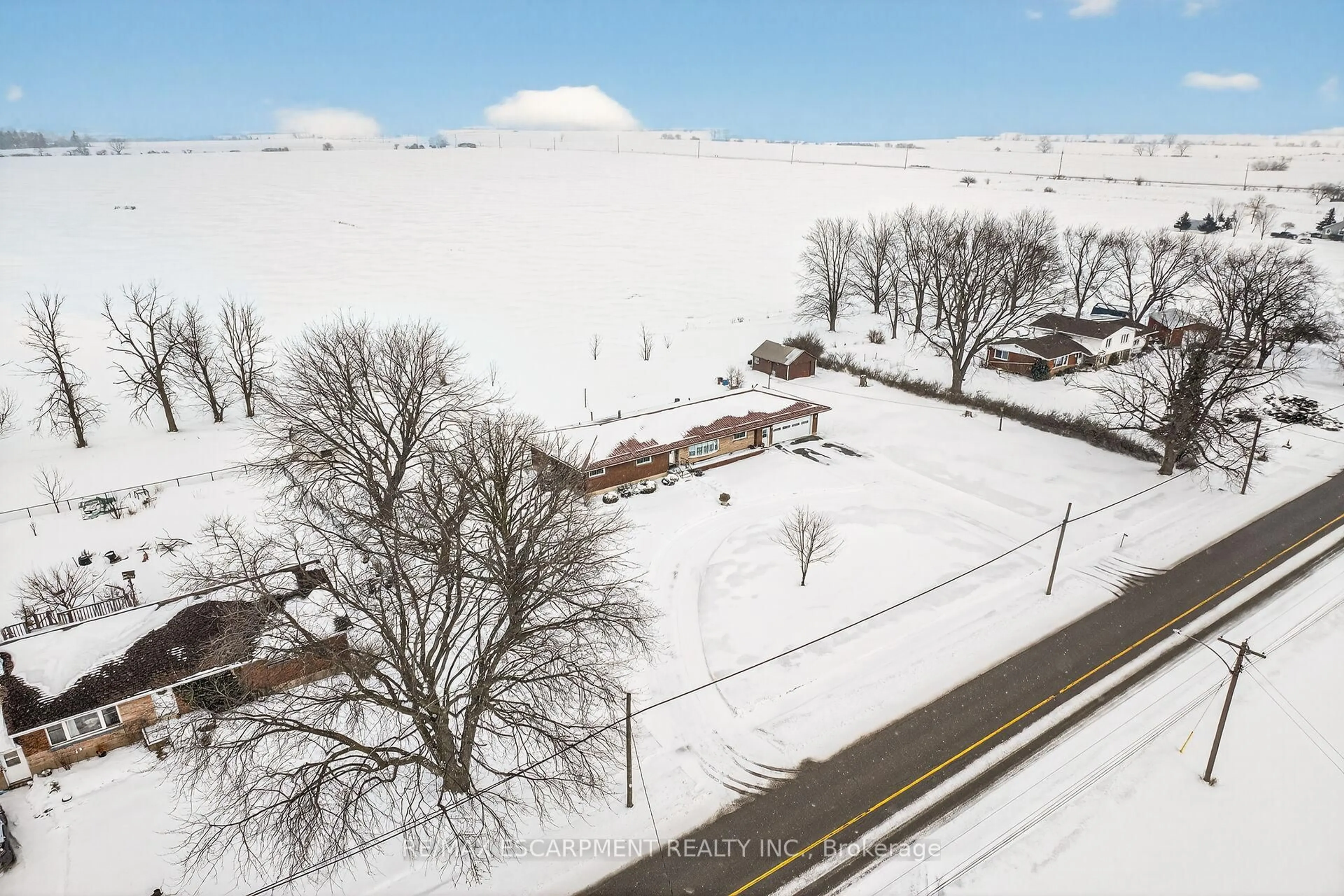 A pic from outside/outdoor area/front of a property/back of a property/a pic from drone, unknown for 163 Rainham Rd, Haldimand Ontario N0A 1L0