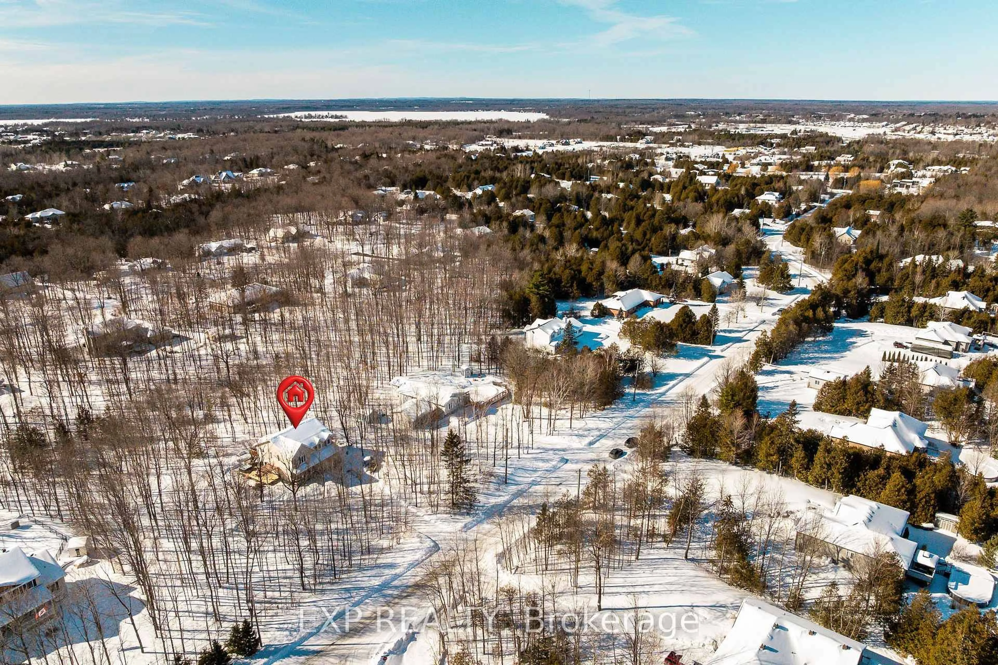 A pic from outside/outdoor area/front of a property/back of a property/a pic from drone, unknown for 161 North Cote Dr, Carleton Place Ontario K7C 0C4