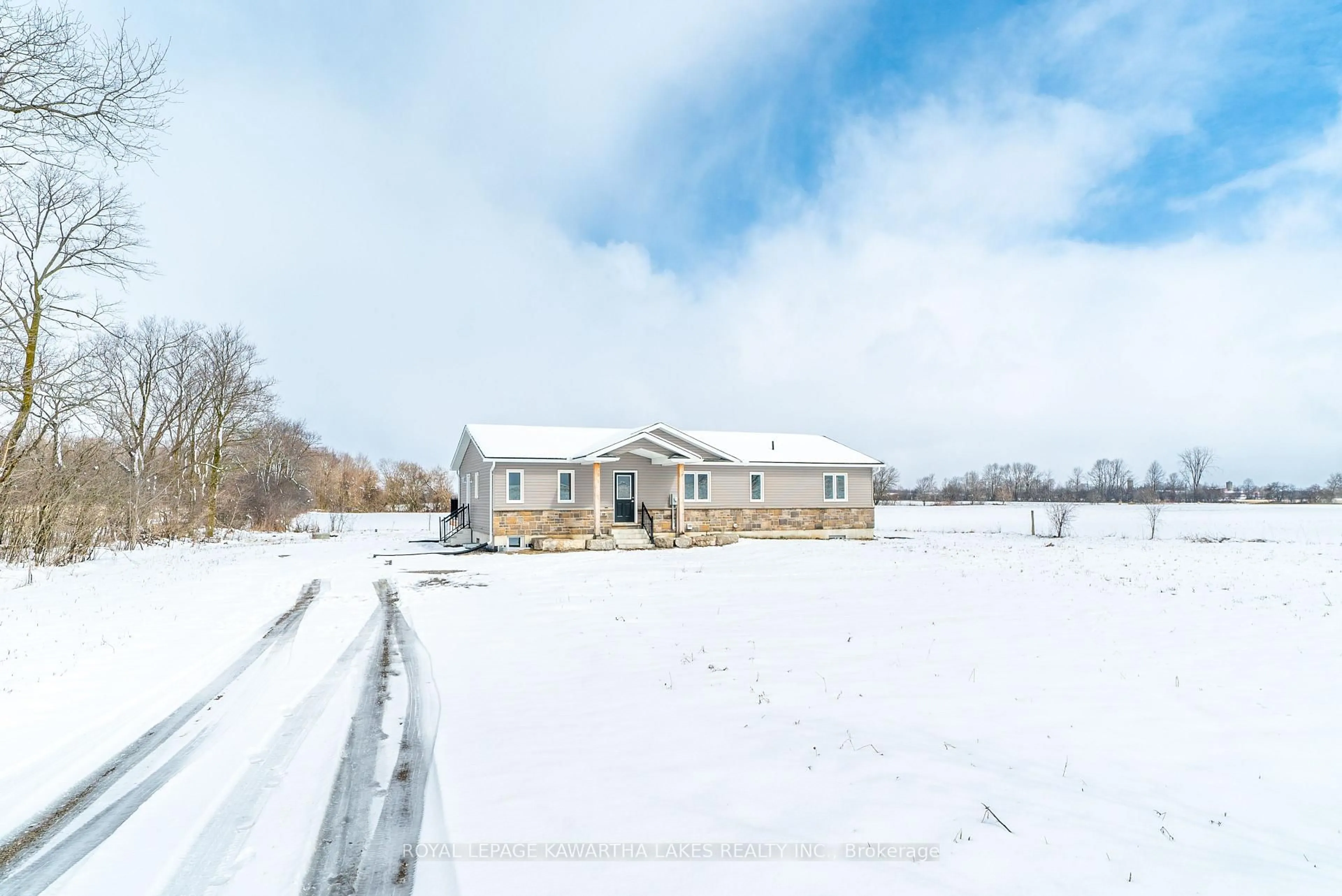 A pic from outside/outdoor area/front of a property/back of a property/a pic from drone, unknown for 371 Linden Valley Rd, Kawartha Lakes Ontario K0M 2T0