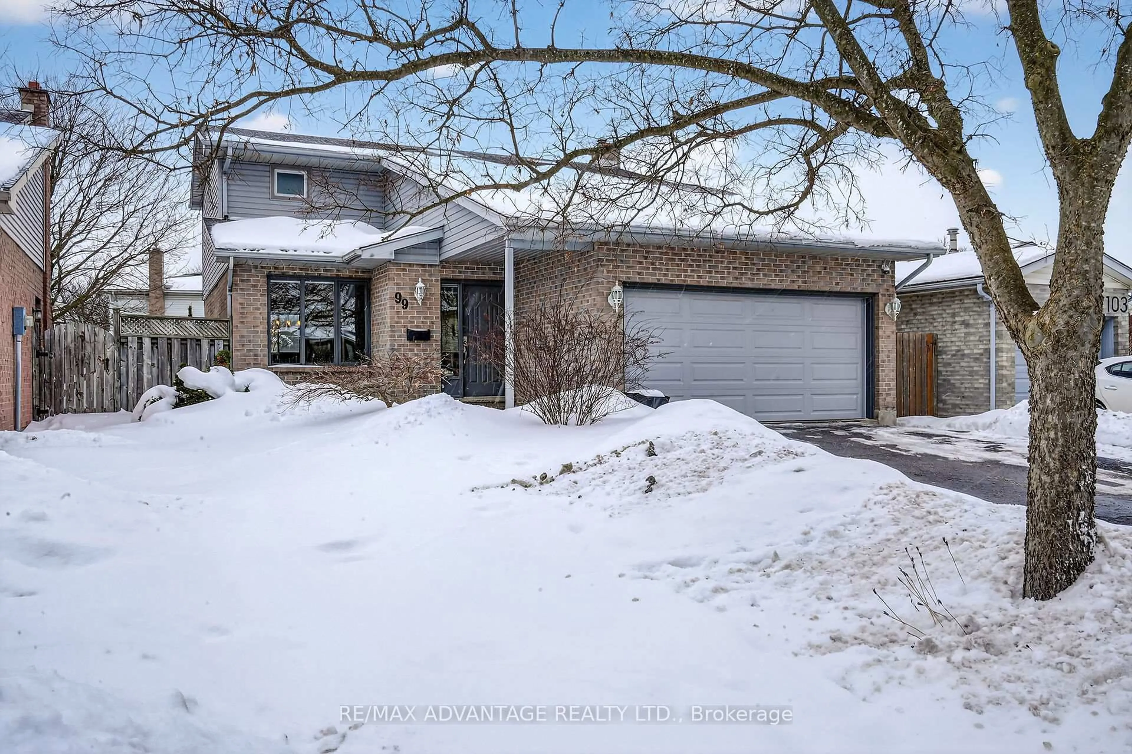 A pic from outside/outdoor area/front of a property/back of a property/a pic from drone, street for 99 Conway Lane, London South Ontario N6E 3K1