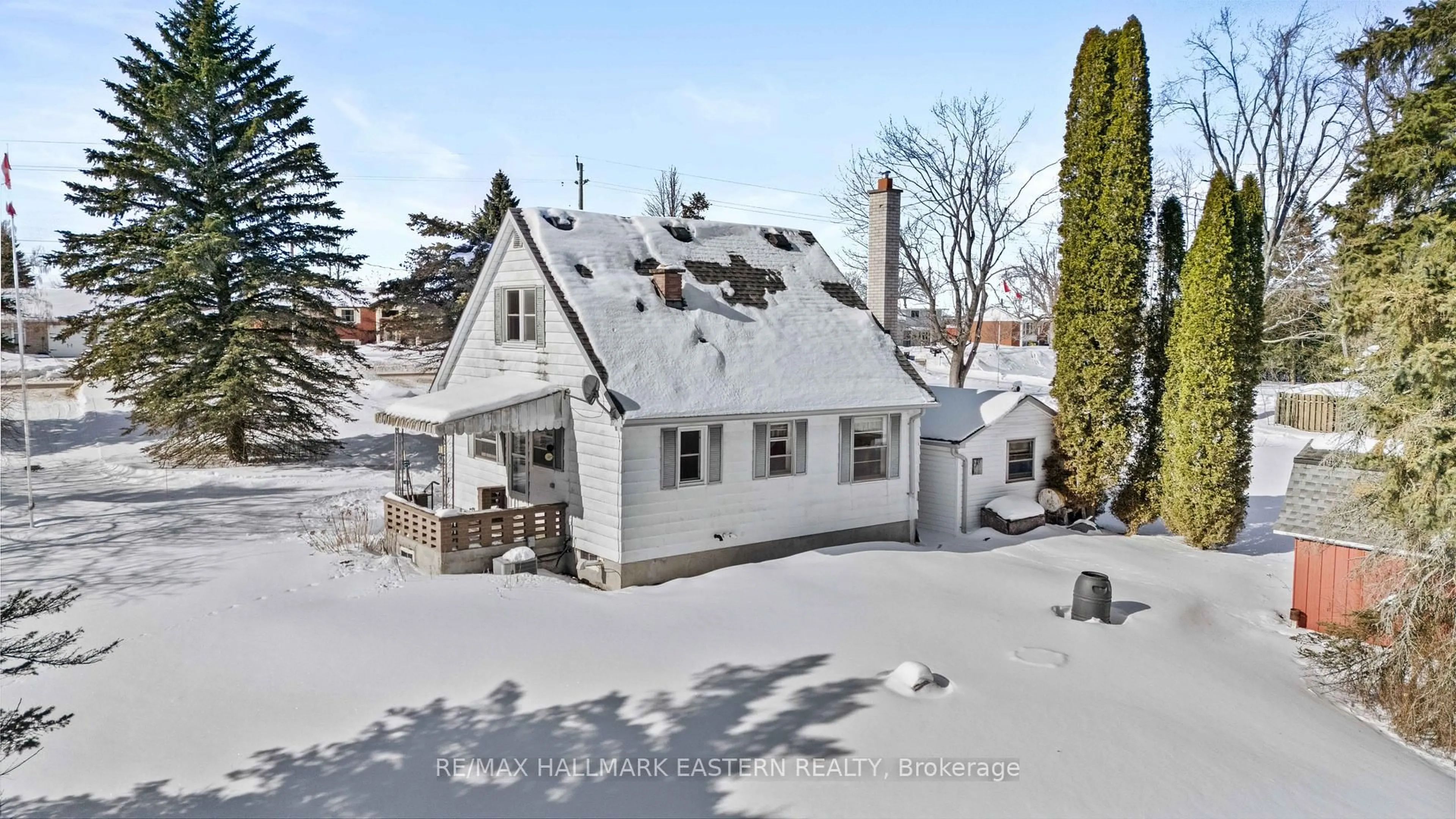 A pic from outside/outdoor area/front of a property/back of a property/a pic from drone, street for 2145 Preston Rd, Cavan Monaghan Ontario K9J 0G5
