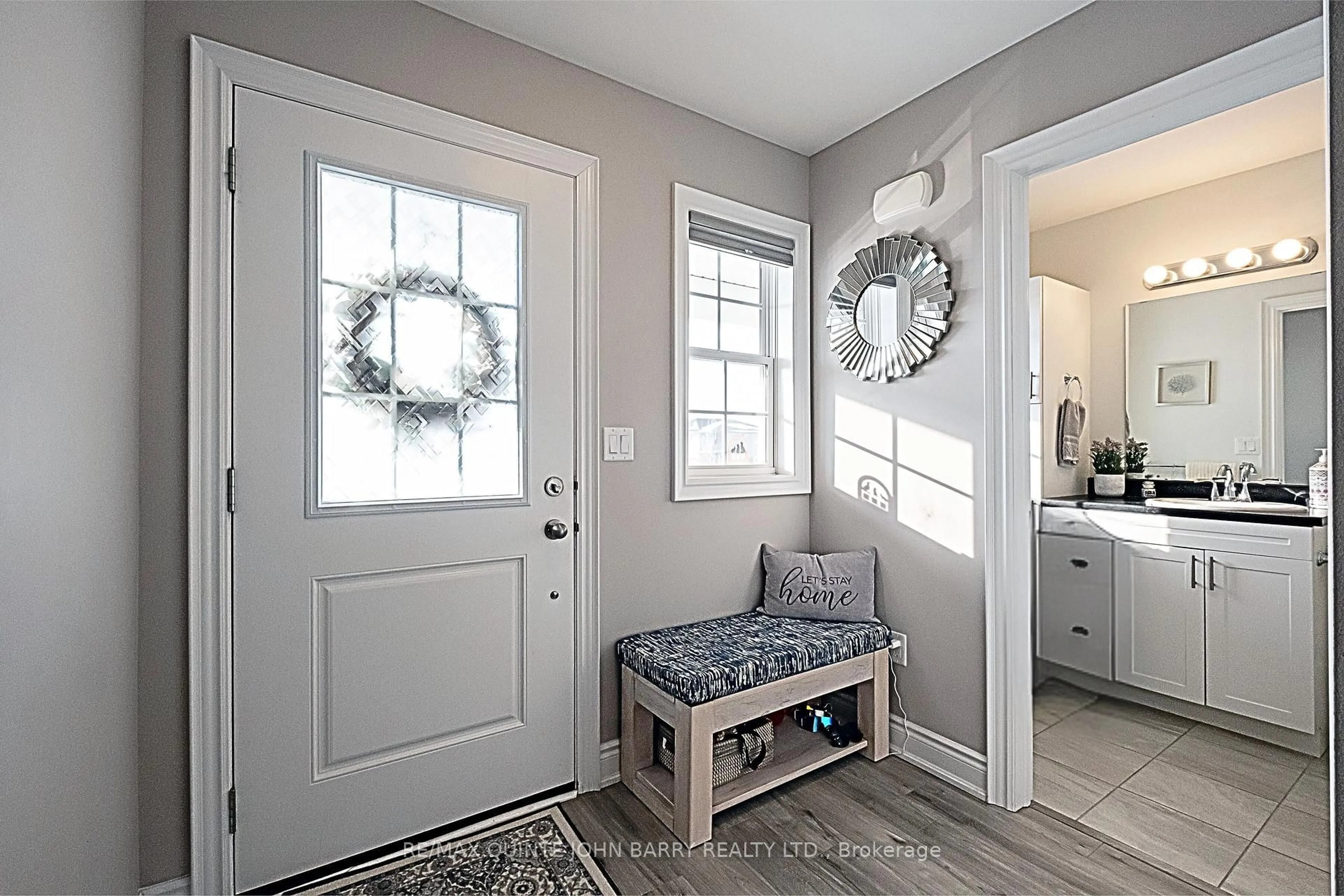 Indoor entryway for 73 Cortland Way, Brighton Ontario K0K 1H0