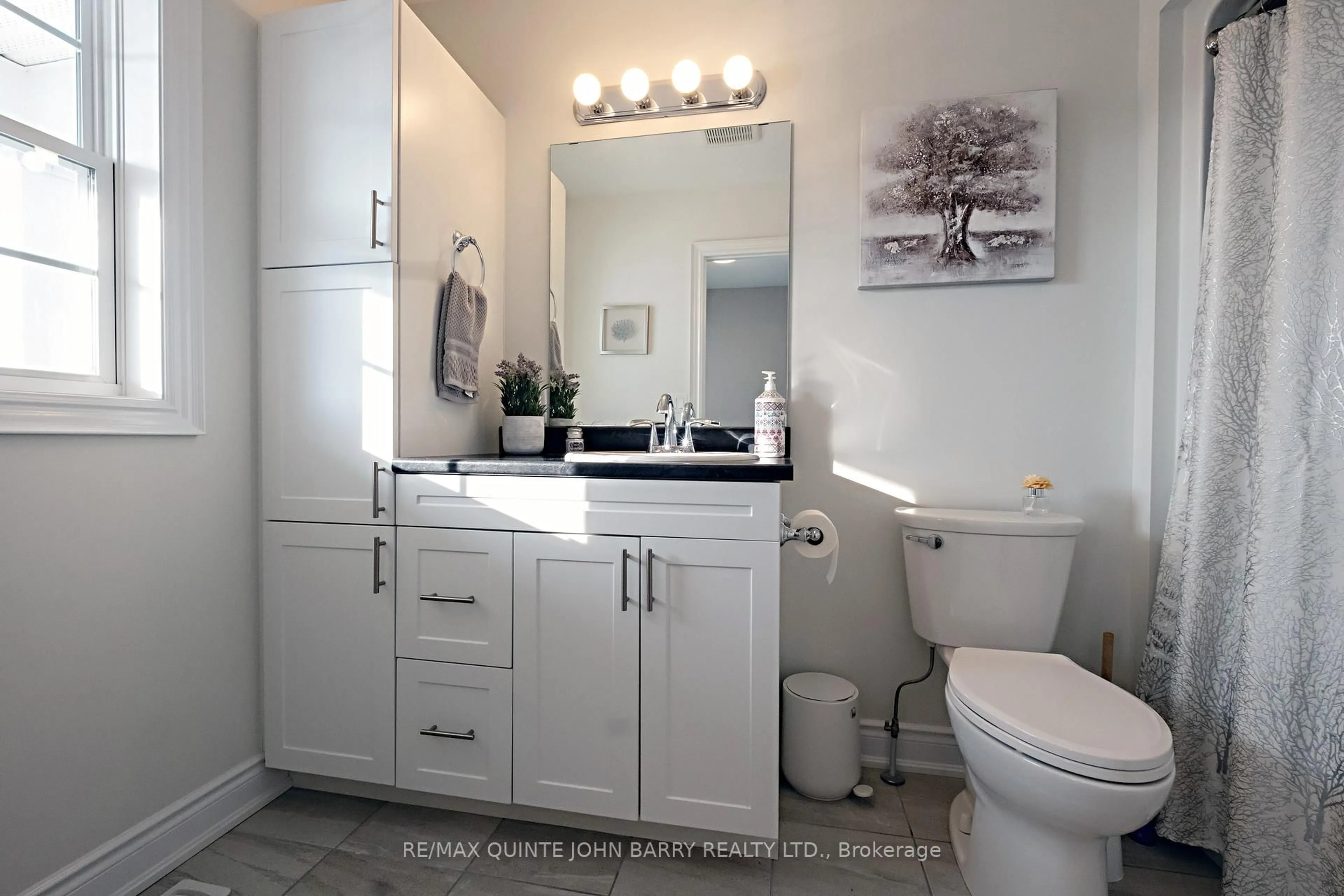 Standard bathroom, ceramic/tile floor for 73 Cortland Way, Brighton Ontario K0K 1H0