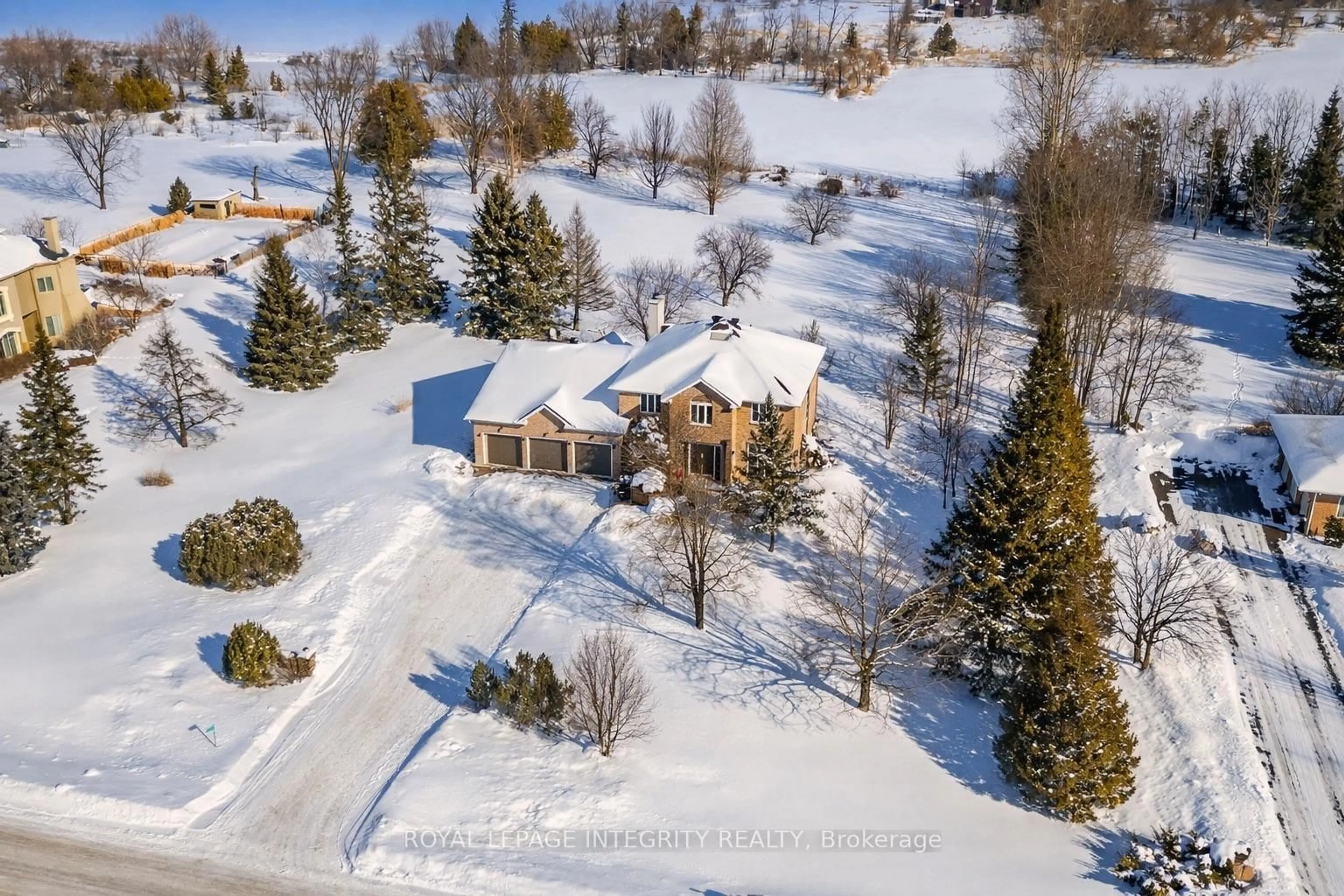 A pic from outside/outdoor area/front of a property/back of a property/a pic from drone, street for 6 Marchbrook Circ, Ottawa Ontario K2W 1A1