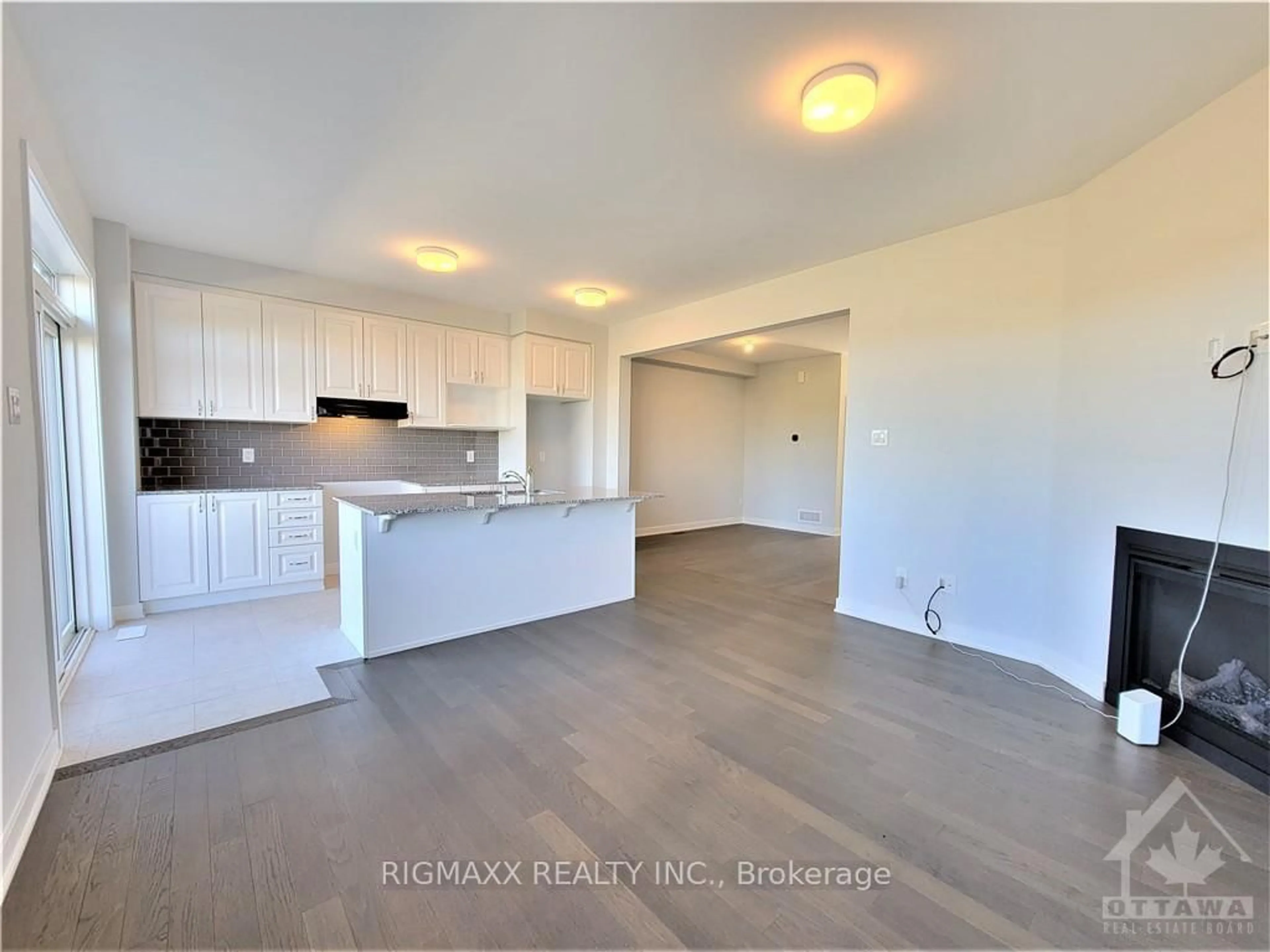 Unknown for 2112 Winsome Terr, Orleans Ontario K4A 5N1