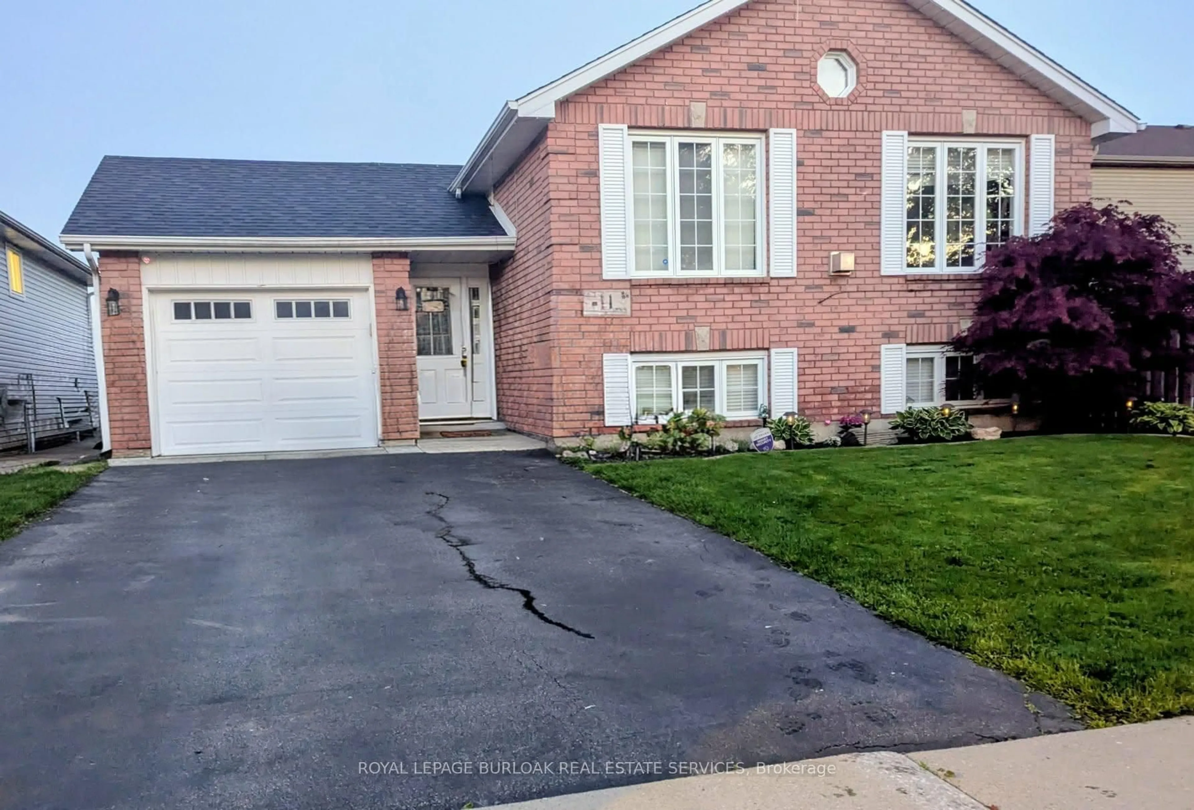 Home with brick exterior material, street for 11 Robinia Lane, Brantford Ontario N3V 1E3