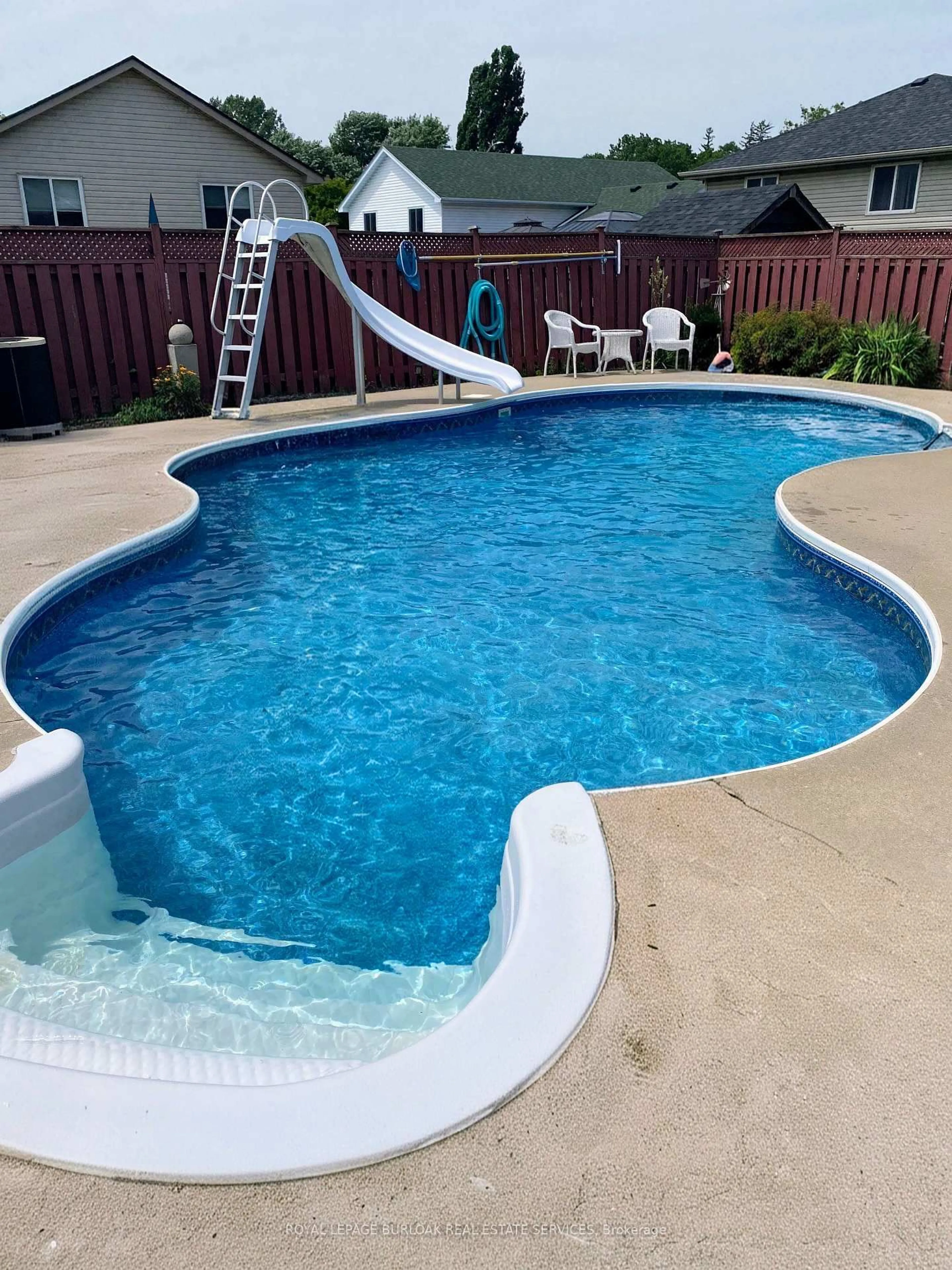 Pool for 11 Robinia Lane, Brantford Ontario N3V 1E3