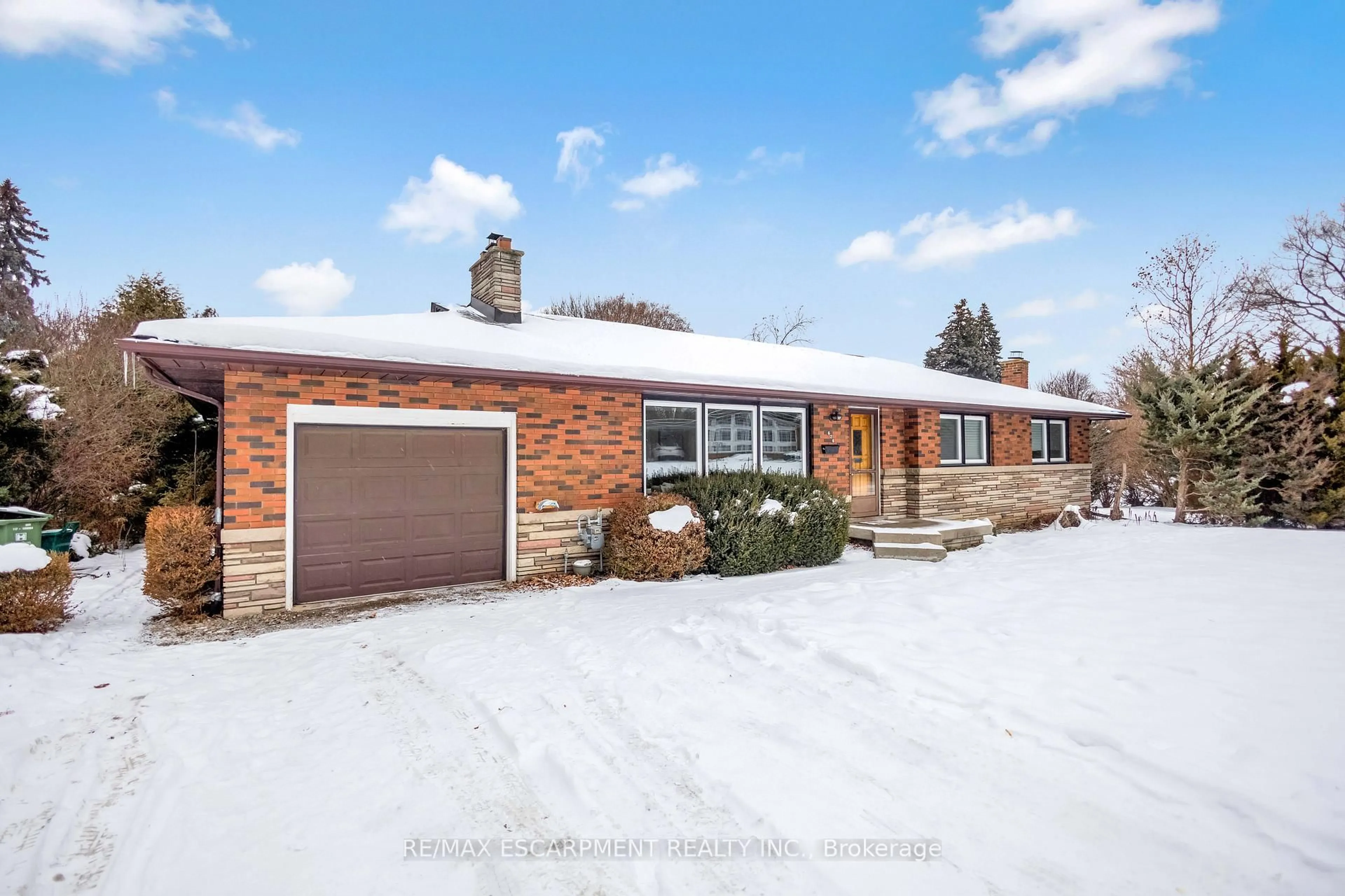 Home with brick exterior material, street for 626 Iroquois Ave, Hamilton Ontario L9G 3B4