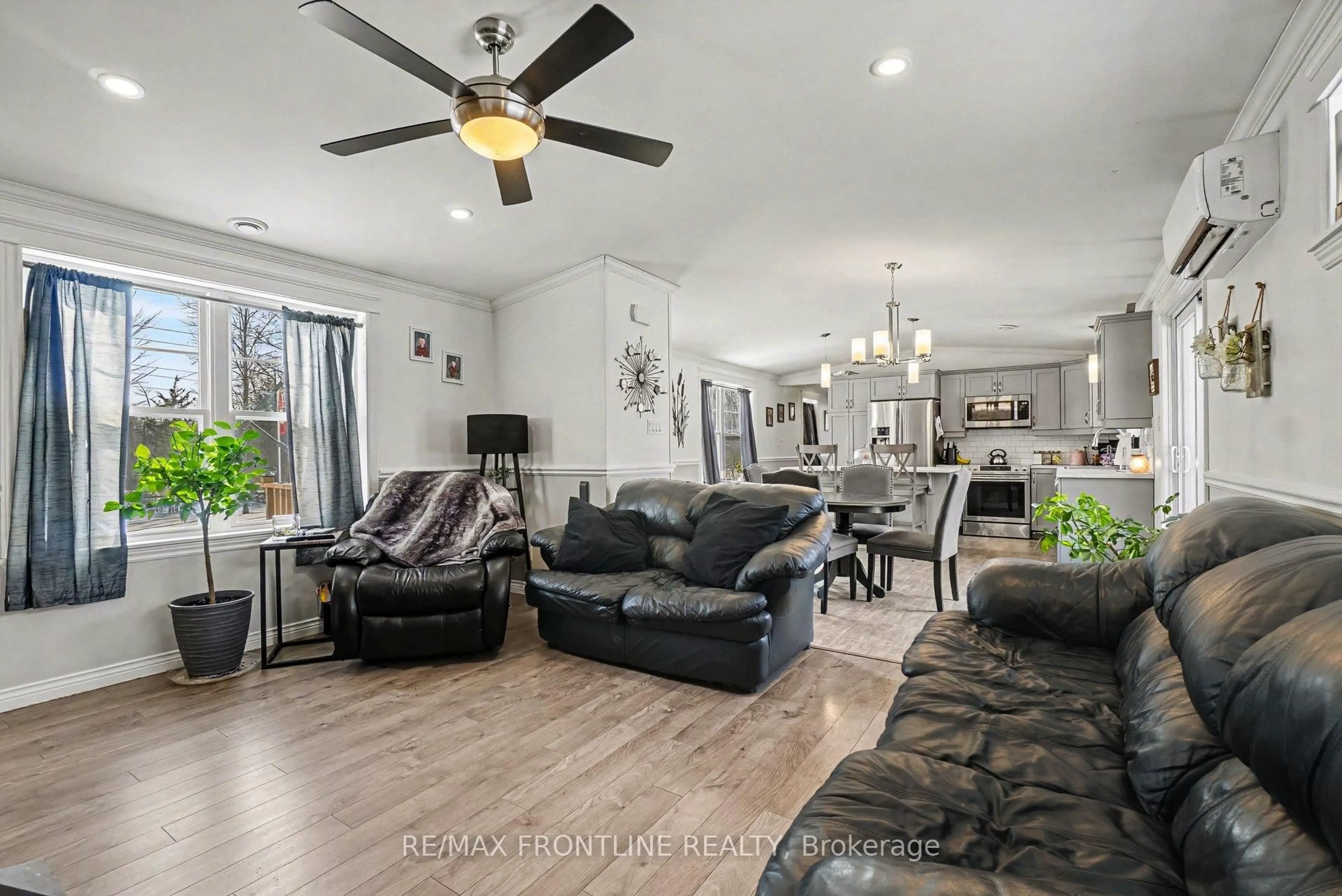 Living room with furniture, unknown for 632 Poonamalie Side Rd, Smiths Falls Ontario K7A 4S4