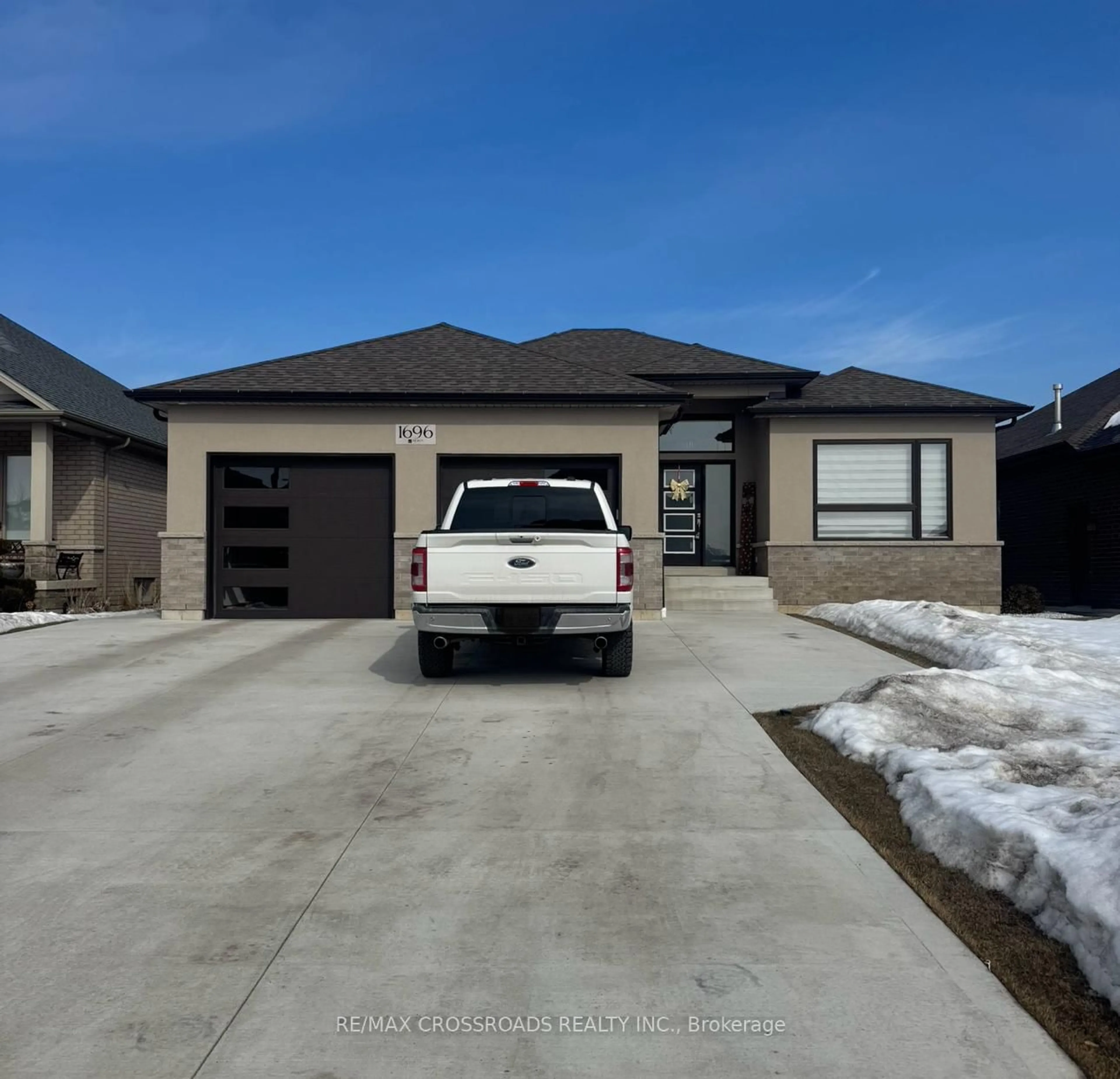 Home with brick exterior material, street for 1696 Mucci Dr, Kingsville Ontario N0P 2G0