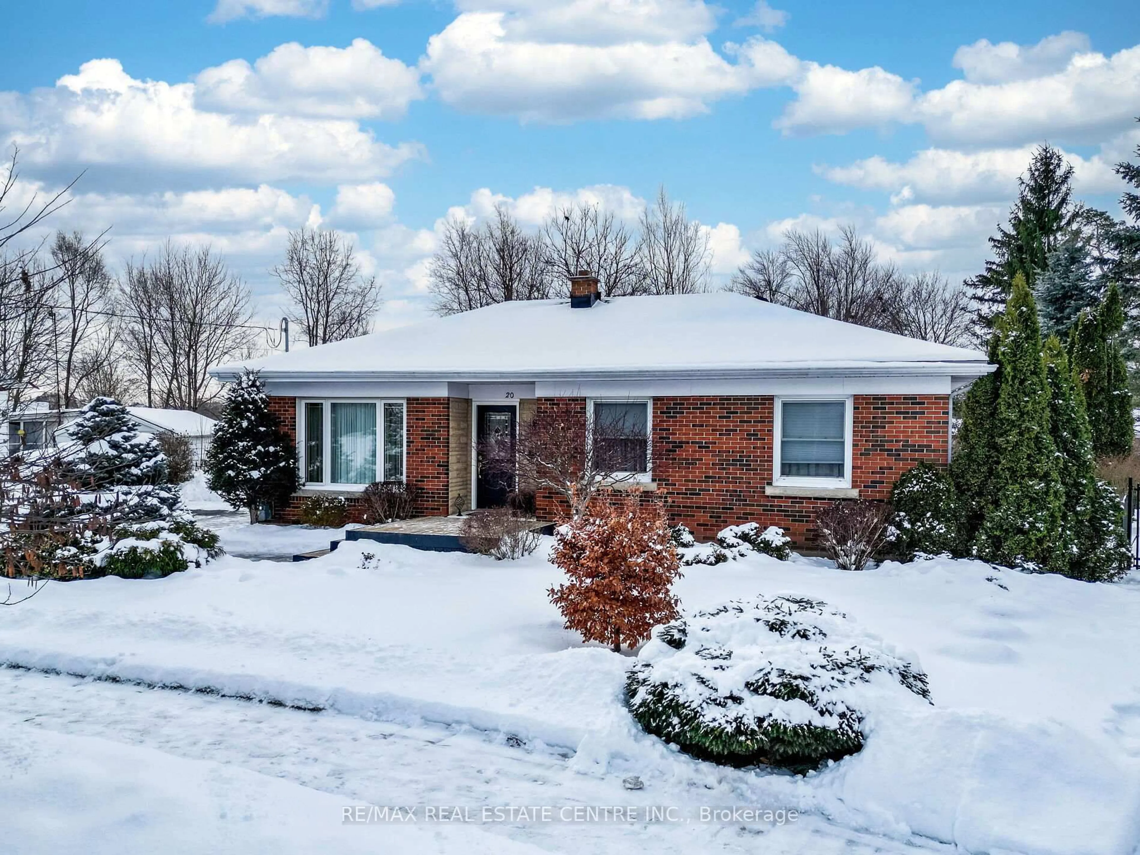 Home with brick exterior material, street for 20 Hillier Cres, Brantford Ontario N3R 1X1