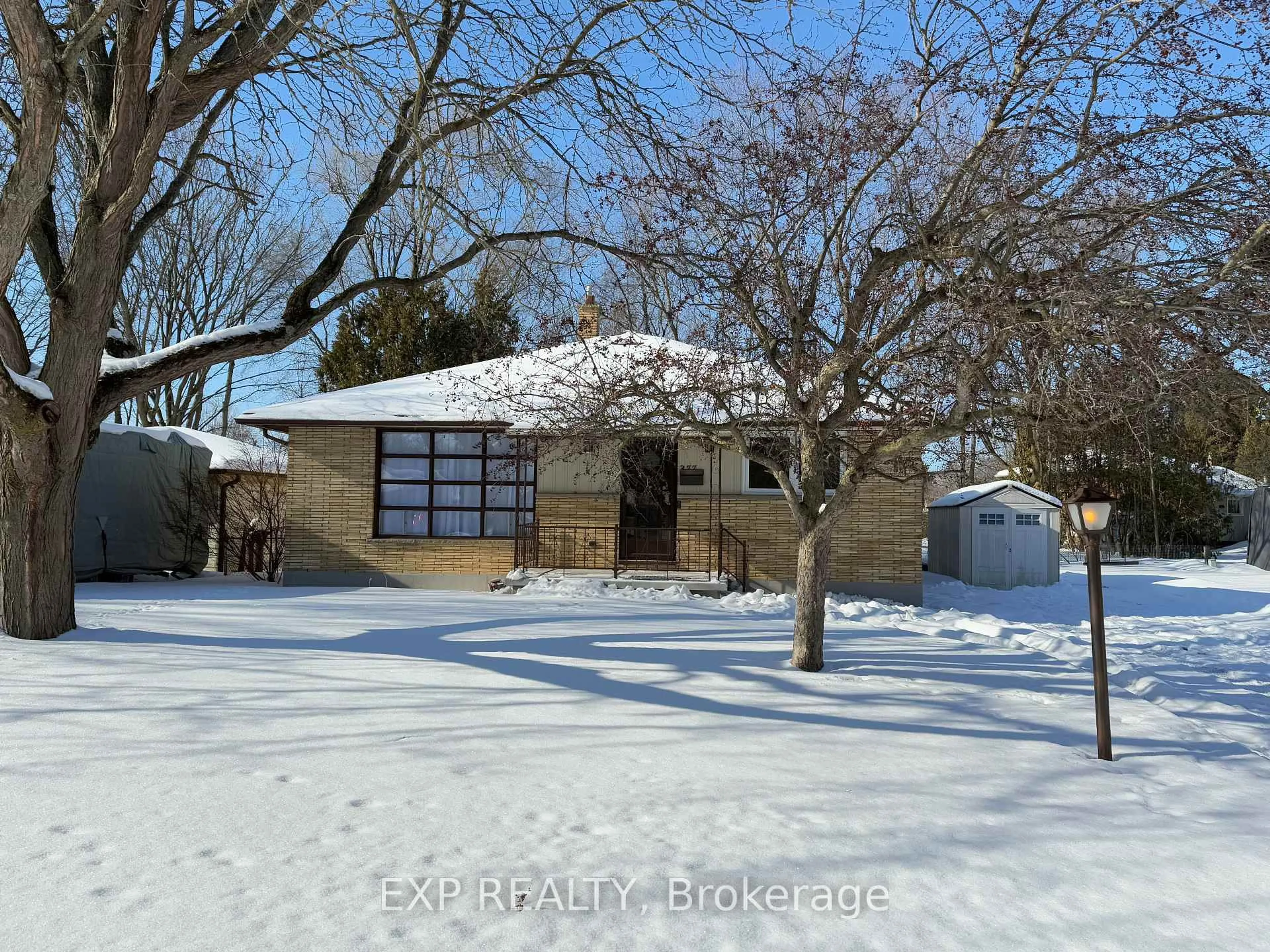 Unknown for 377 VESTA Pl, London East Ontario N5Y 1G4