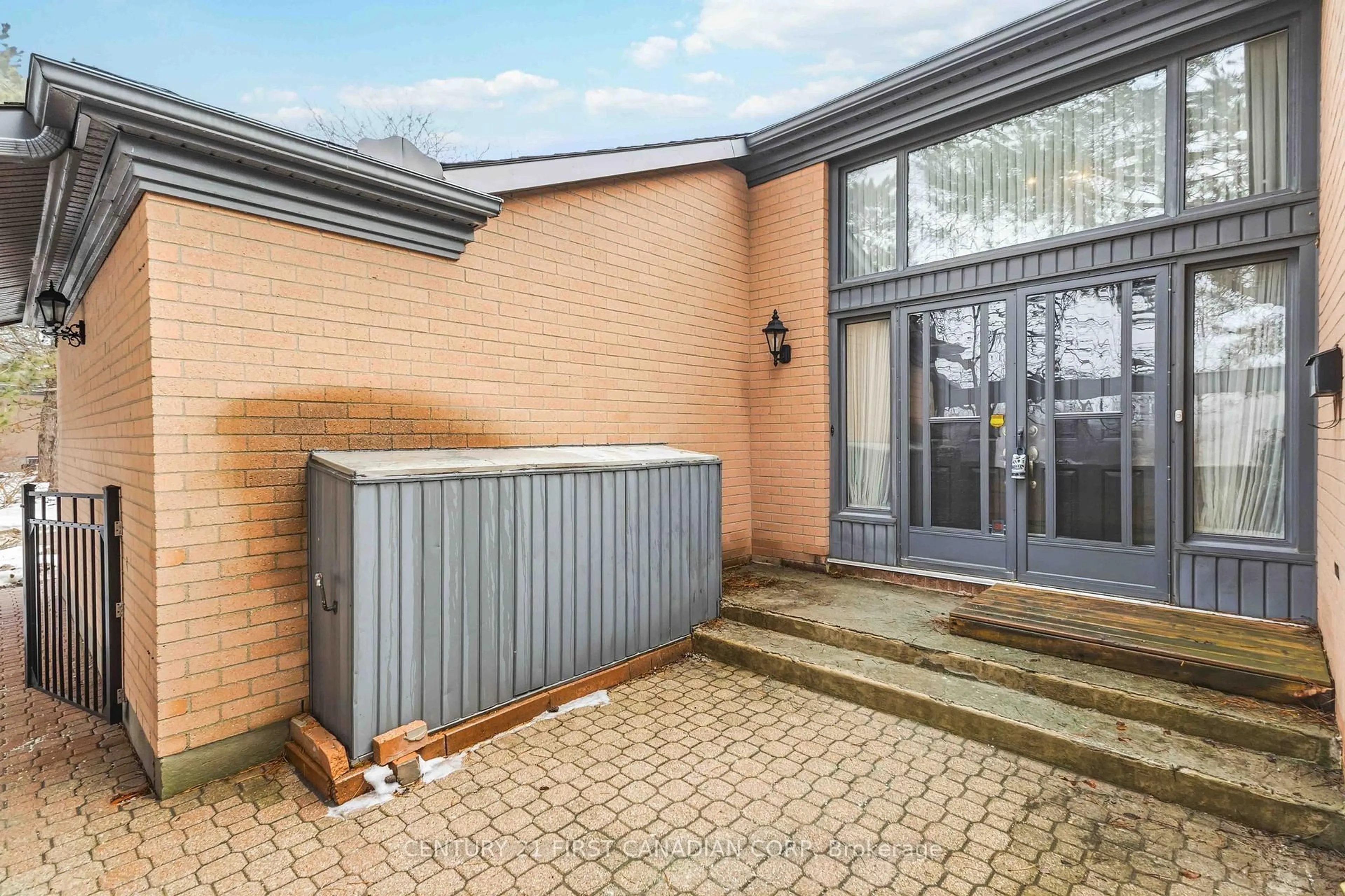 Unknown for 50 FIDDLERS GREEN Rd #53, London North Ontario N6H 4T4