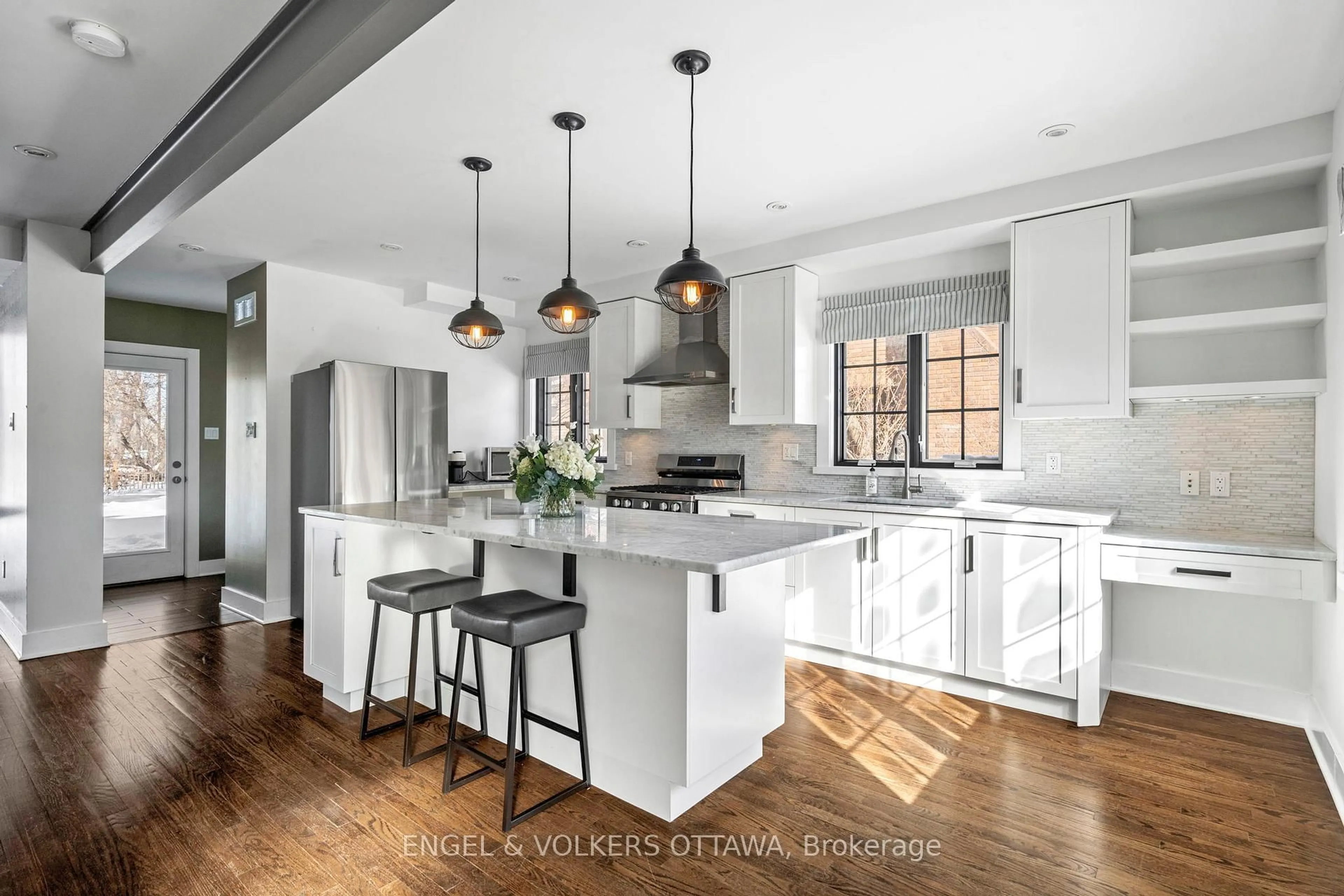 Open concept kitchen, unknown for 293 Sherwood Dr, Ottawa Ontario K1Y 3W5