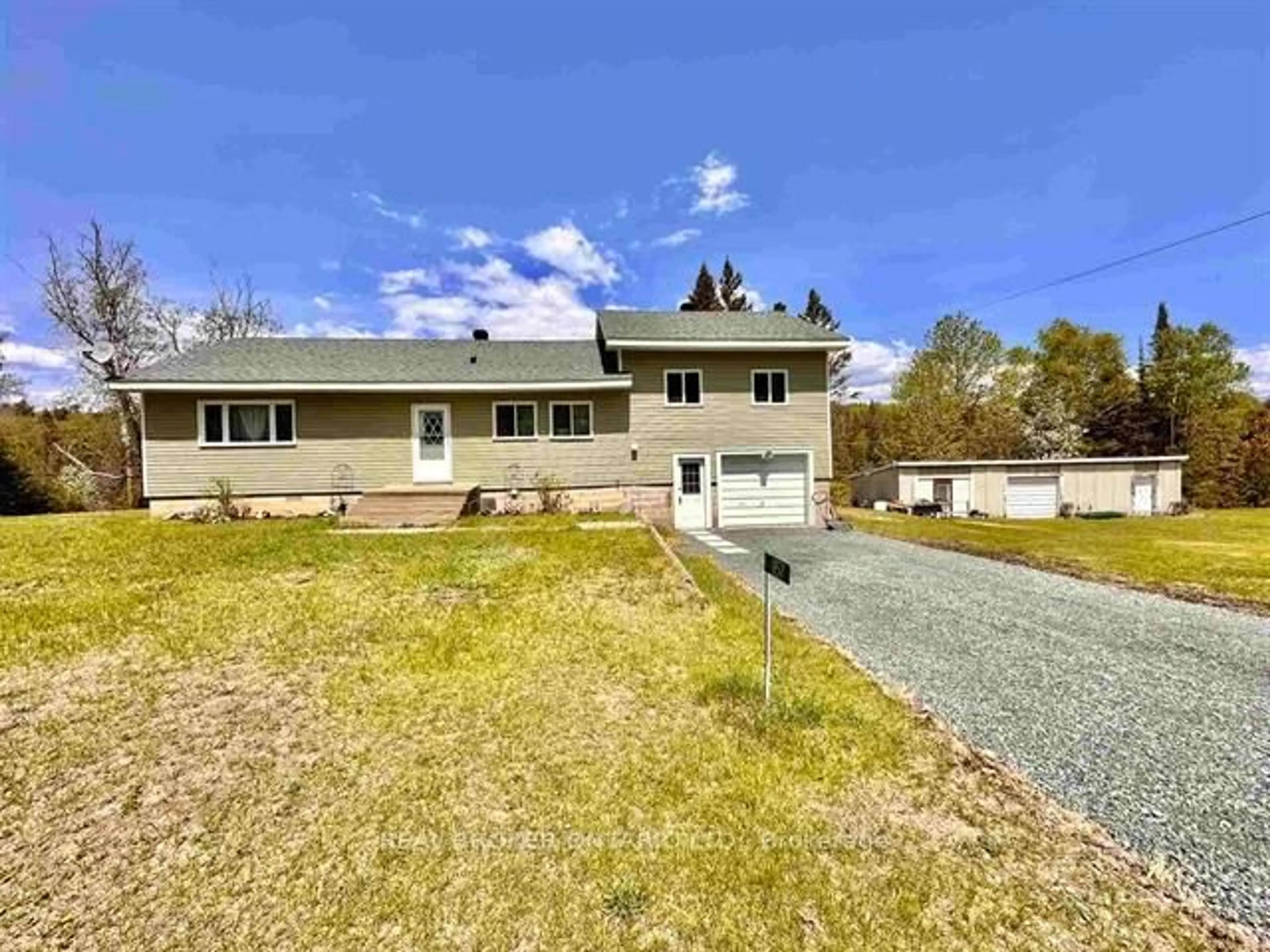 A pic from outside/outdoor area/front of a property/back of a property/a pic from drone, unknown for 1157 Martin Rd, Spanish Ontario P0R 1K0