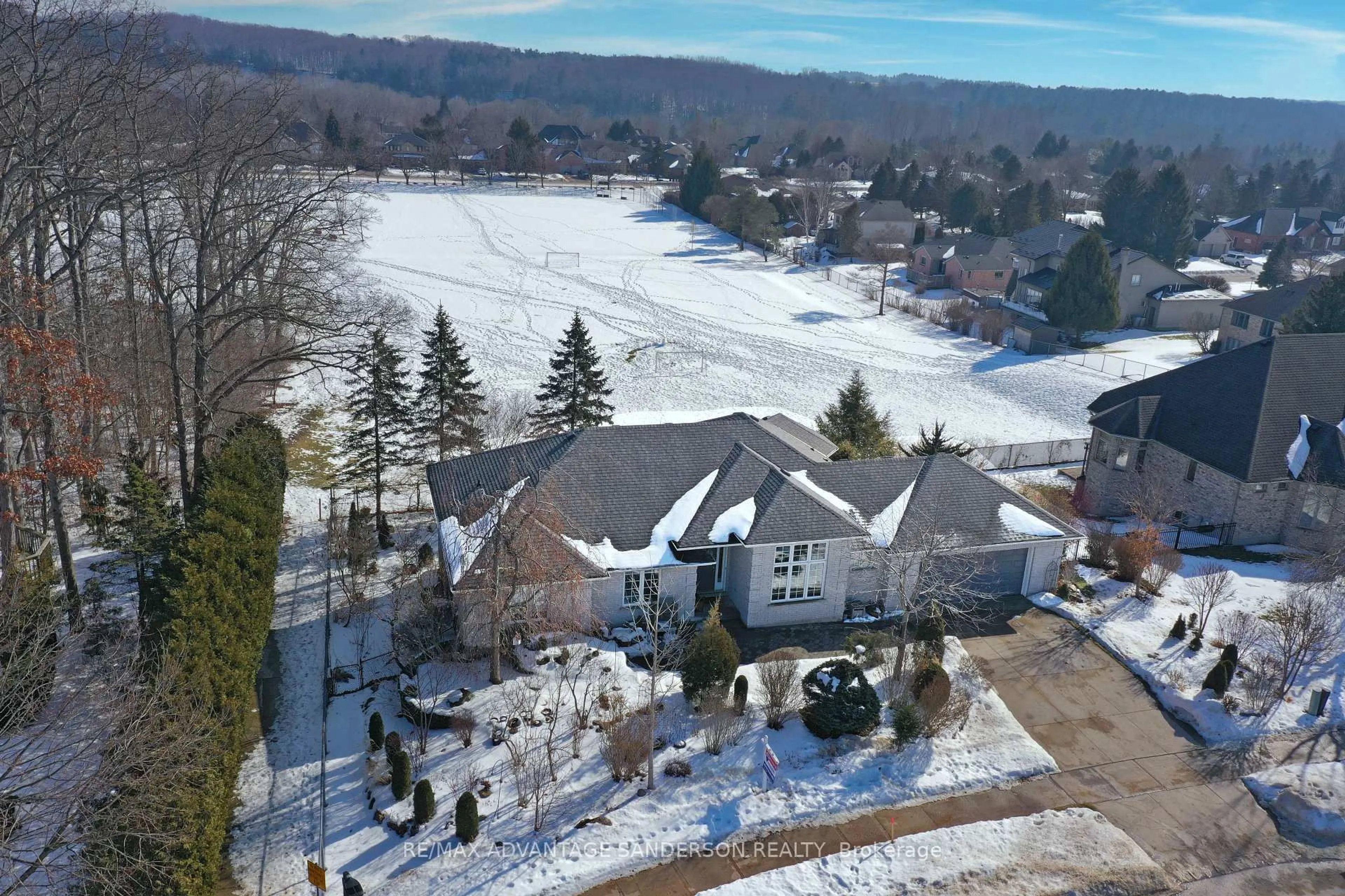 A pic from outside/outdoor area/front of a property/back of a property/a pic from drone, unknown for 23 Birchcrest Dr, Middlesex Centre Ontario N0L 1R0