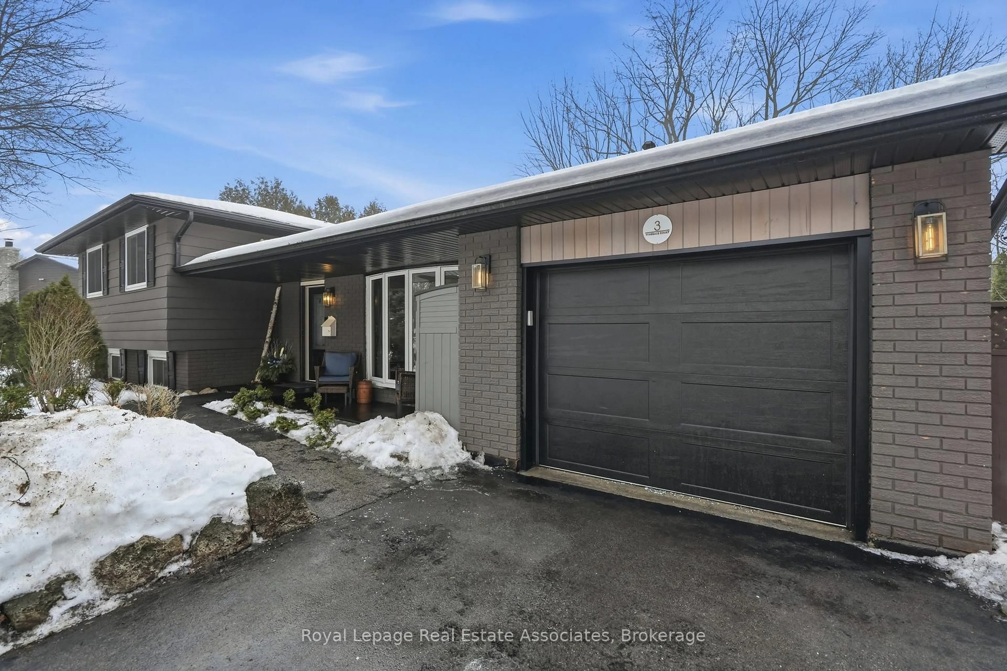 Unknown for 3 Tynedale Crt, Hamilton Ontario L0R 1H3