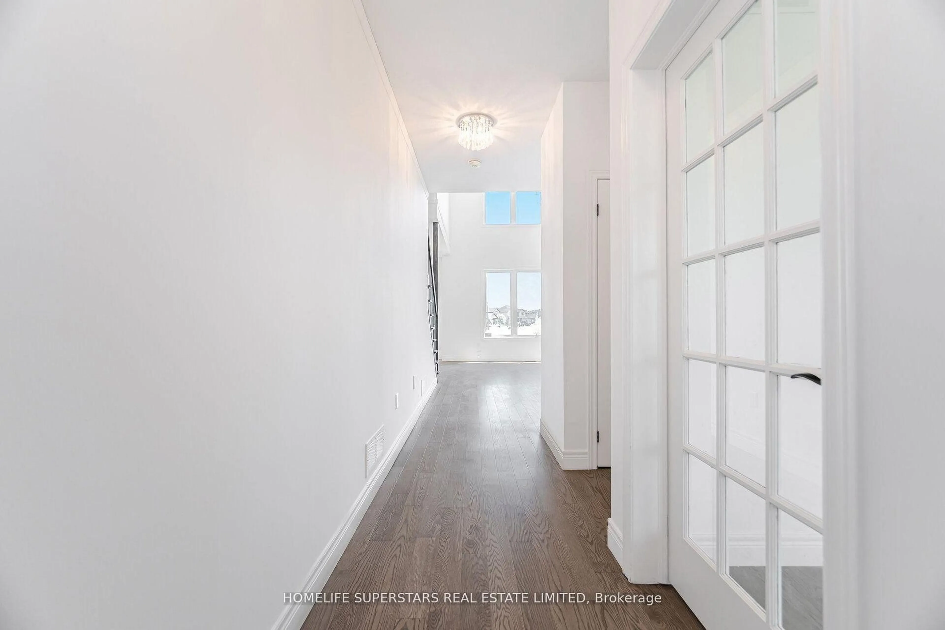 Indoor entryway for 3 STUCKEY Lane, East Luther Grand Valley Ontario L9W 5S4