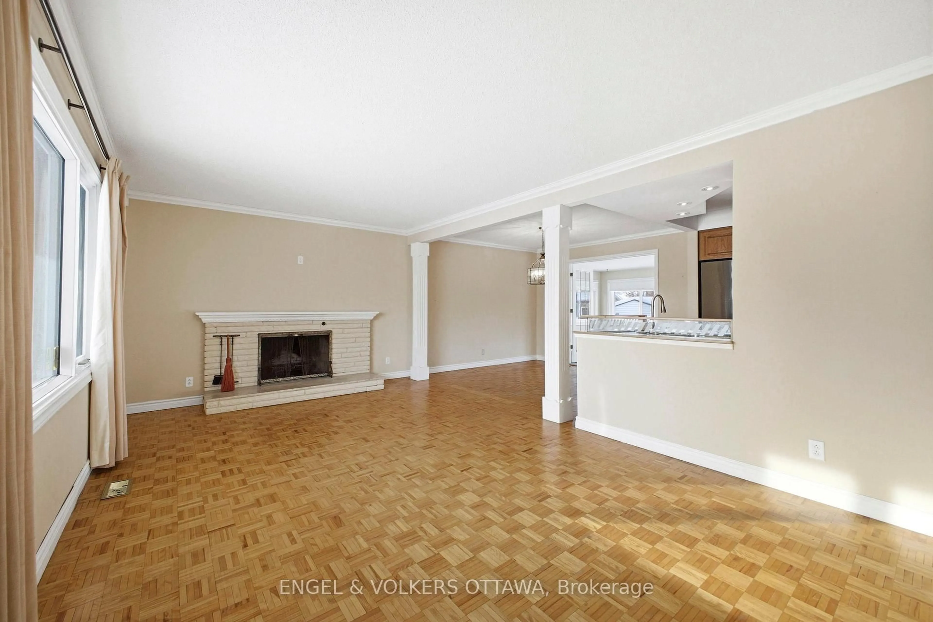 Unknown for 49 Inverness Ave, Ottawa Ontario K2E 6N6