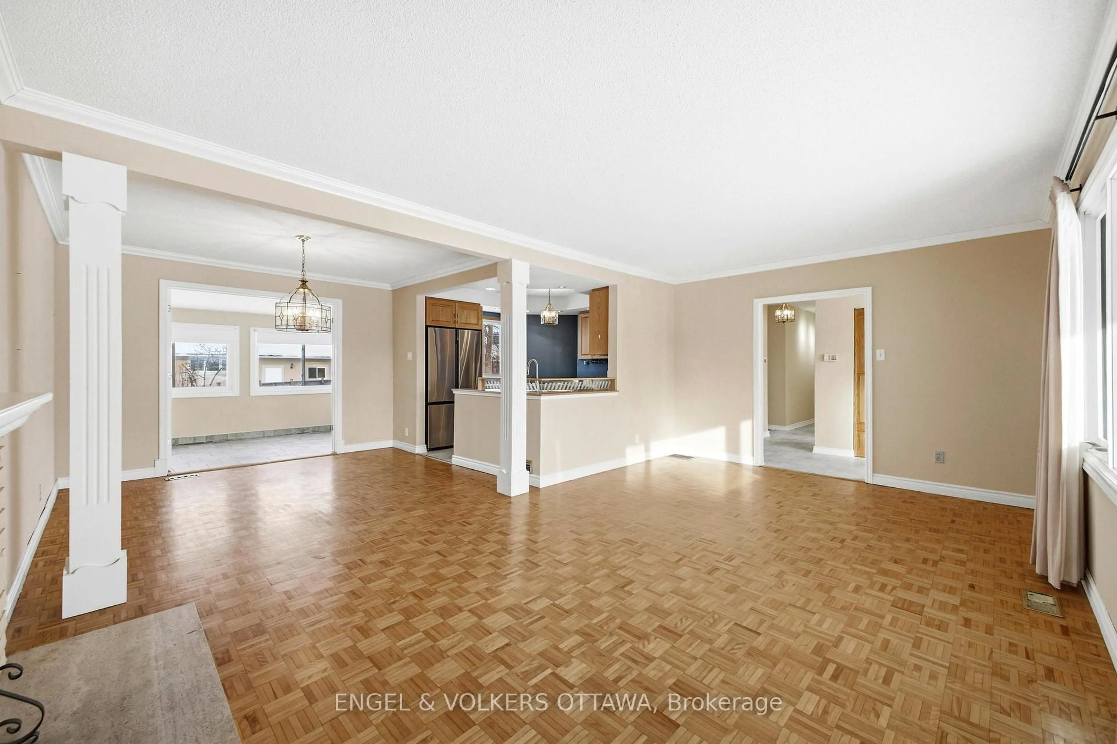 Unknown for 49 Inverness Ave, Ottawa Ontario K2E 6N6