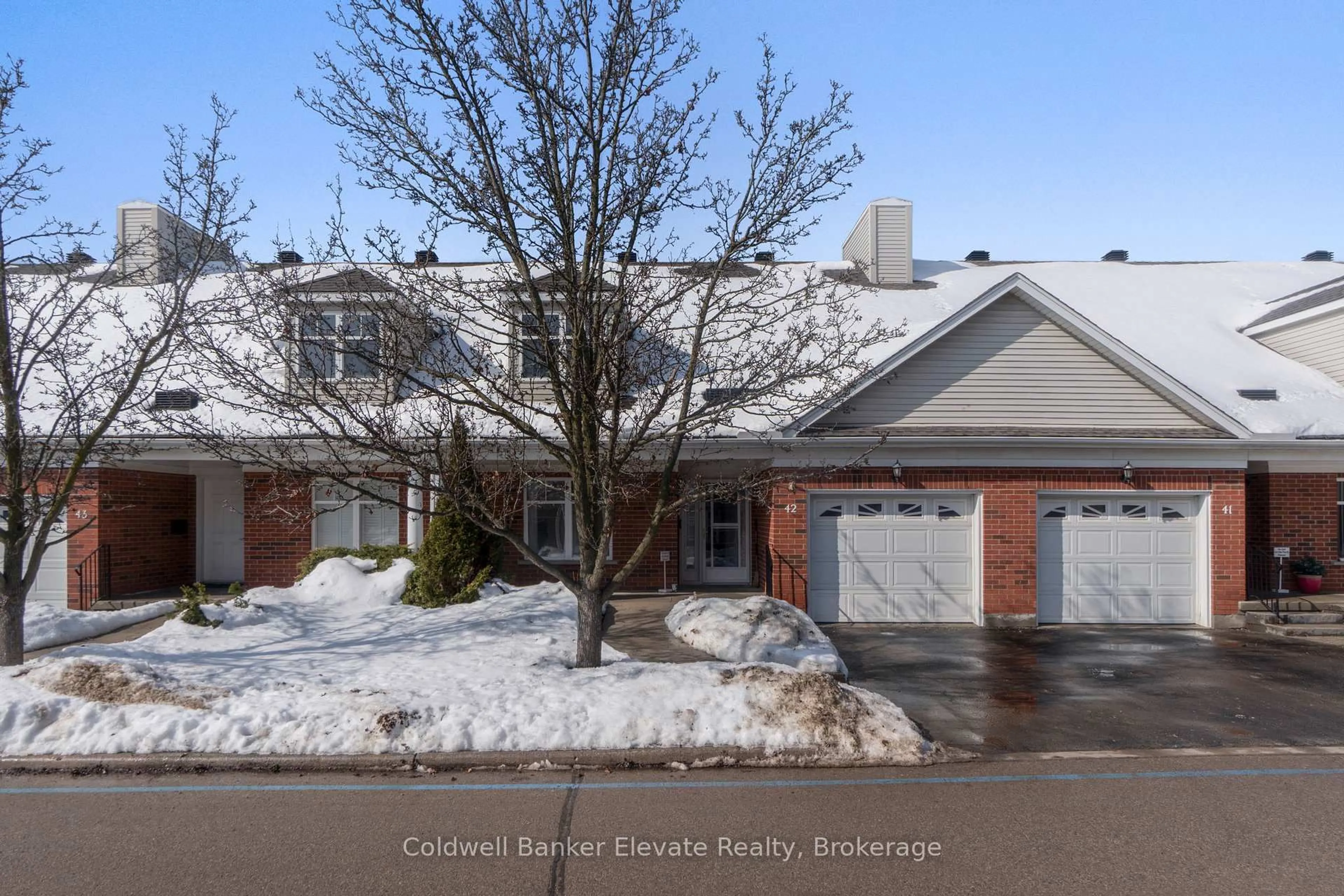 Unknown for 2705 KINGSWAY Dr #42, Kitchener Ontario N2C 2T2